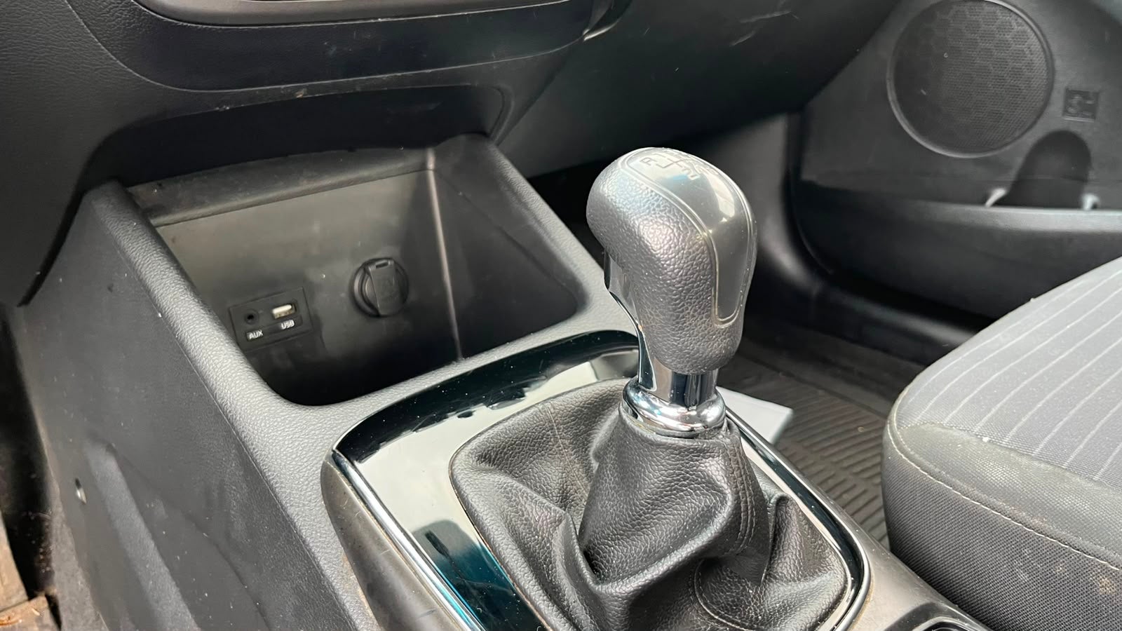 2018 Kia FORTE 4 PTS LX TA AAC BL F NIEBLA R-16
