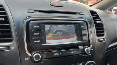 2018 Kia FORTE 4 PTS LX TA AAC BL F NIEBLA R-16
