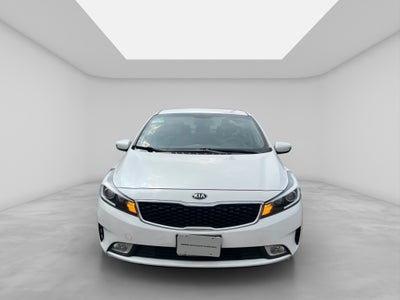 2018 Kia FORTE 4 PTS LX TA AAC BL F NIEBLA R-16