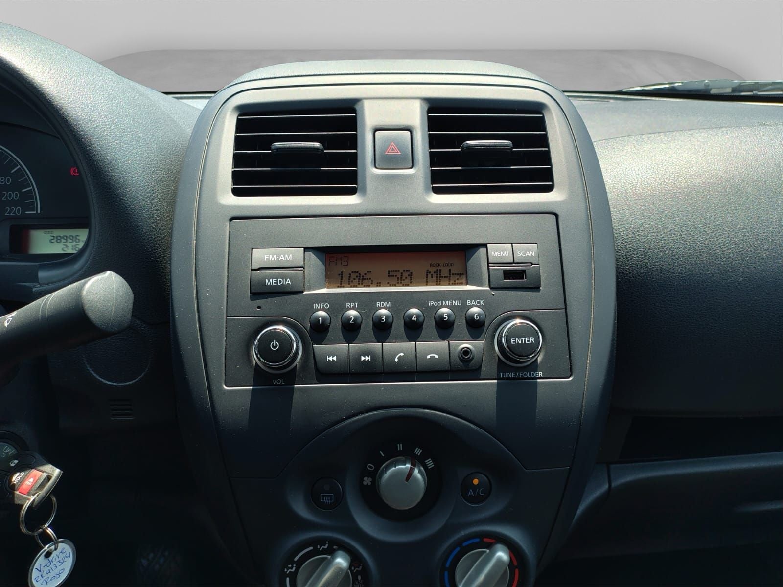 2024 Nissan V-DRIVE 4P L41.6 MAN AUDIO