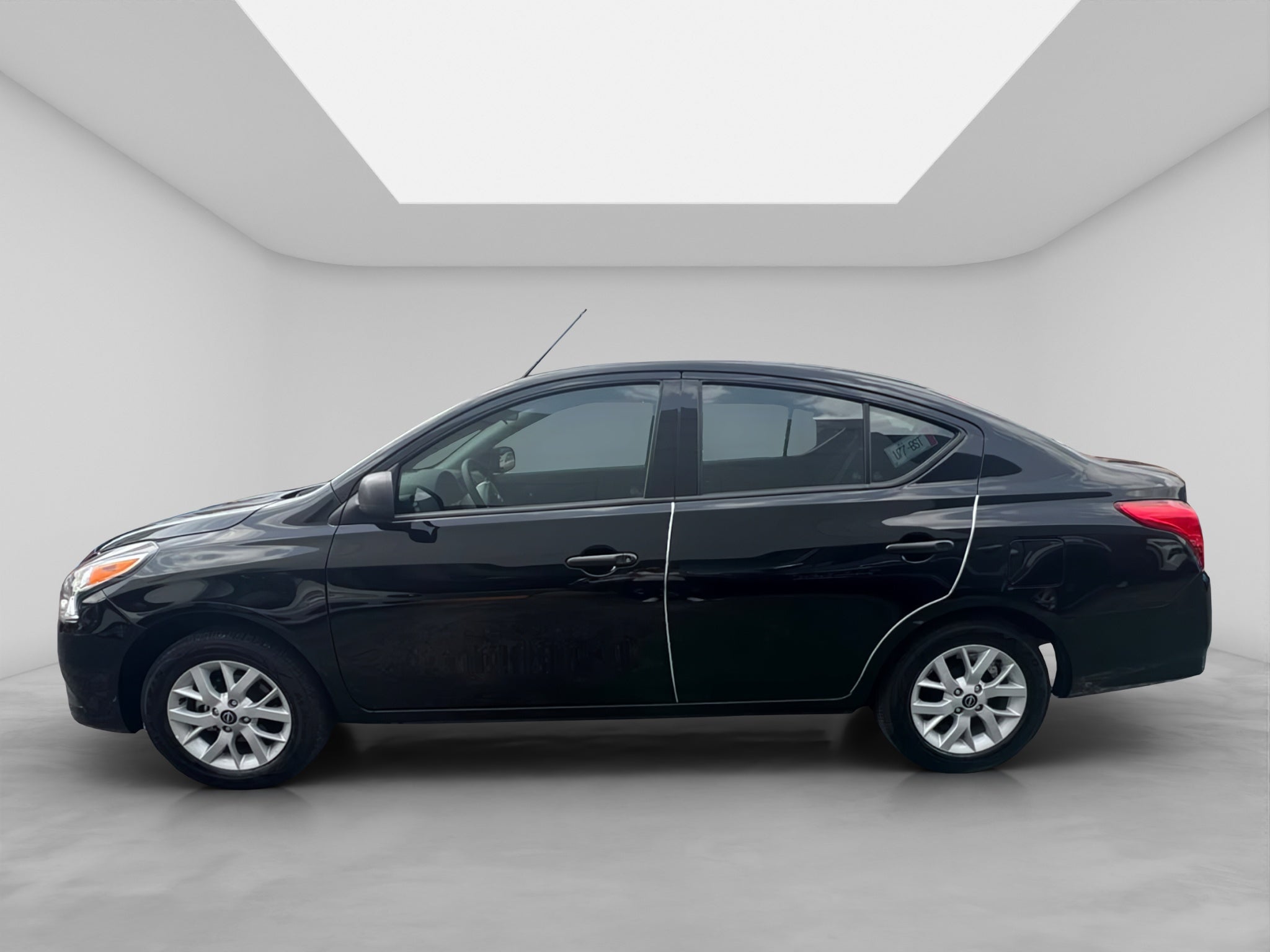 2025 Nissan V-DRIVE 4P L41.6 MAN AUDIO