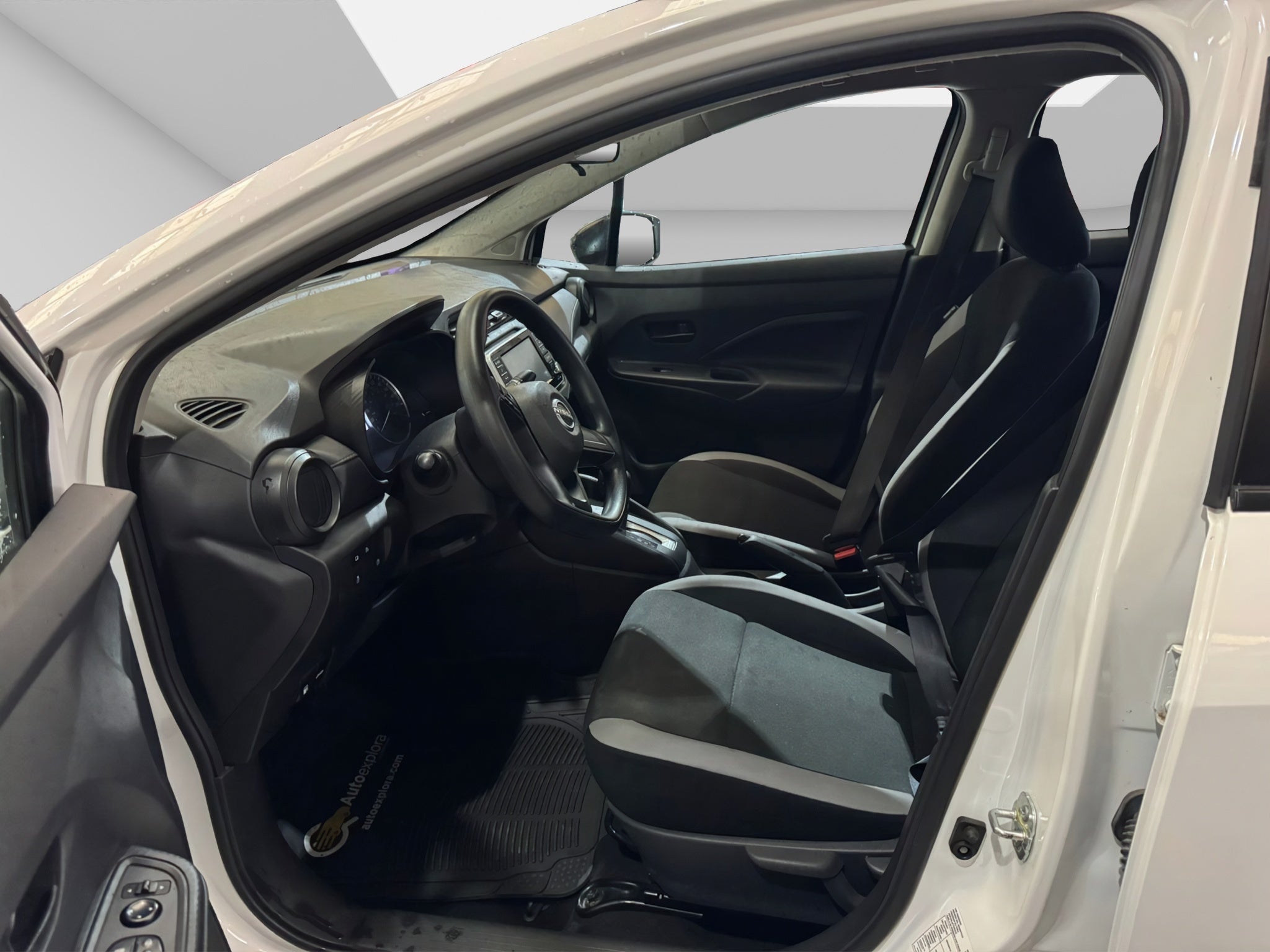 2025 Nissan VERSA 4P SENSE L41.6 AUT