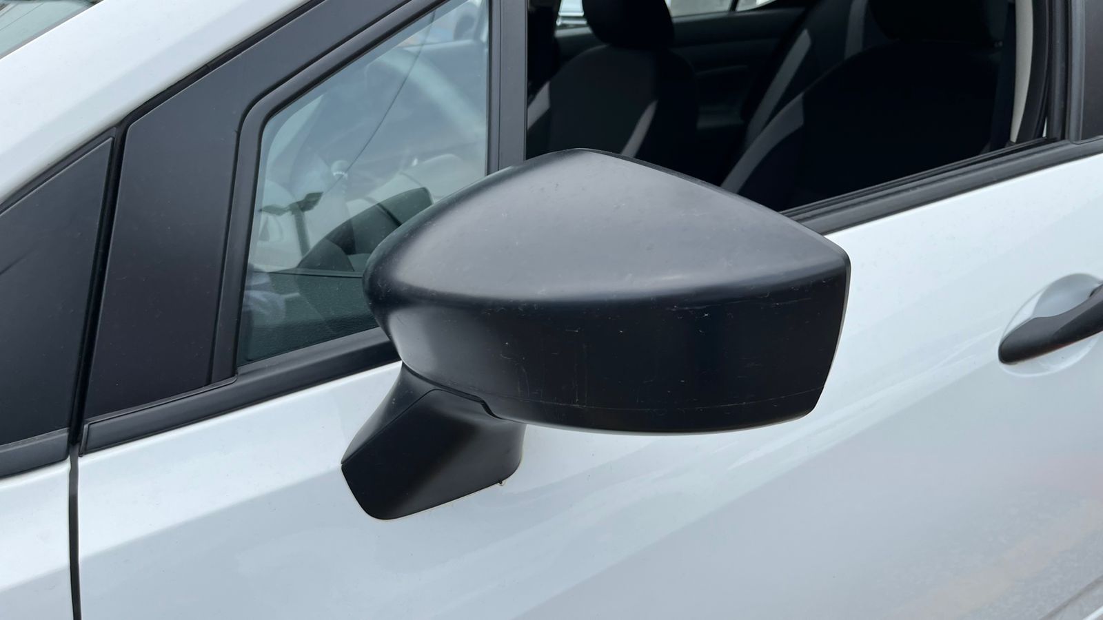 2025 Nissan VERSA 4P SENSE L41.6 AUT