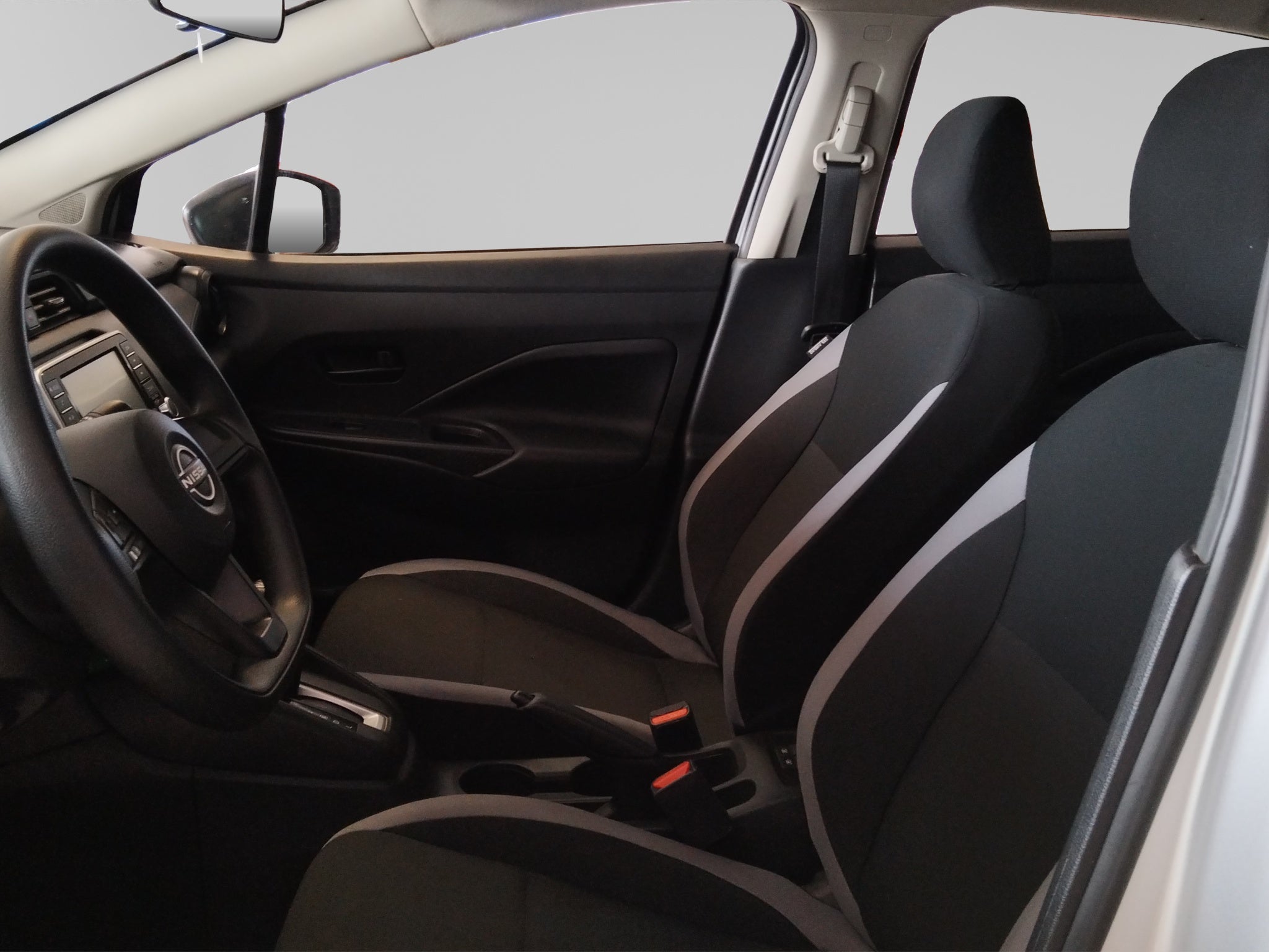 2025 Nissan VERSA 4P SENSE L41.6 AUT