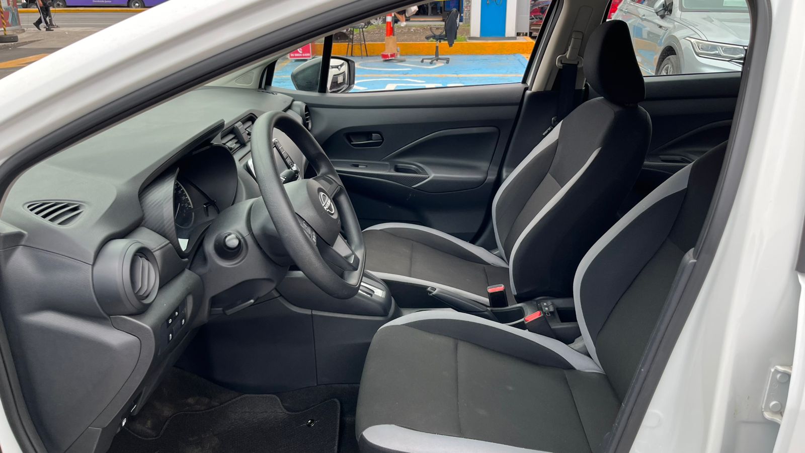 2025 Nissan VERSA 4P SENSE L41.6 AUT