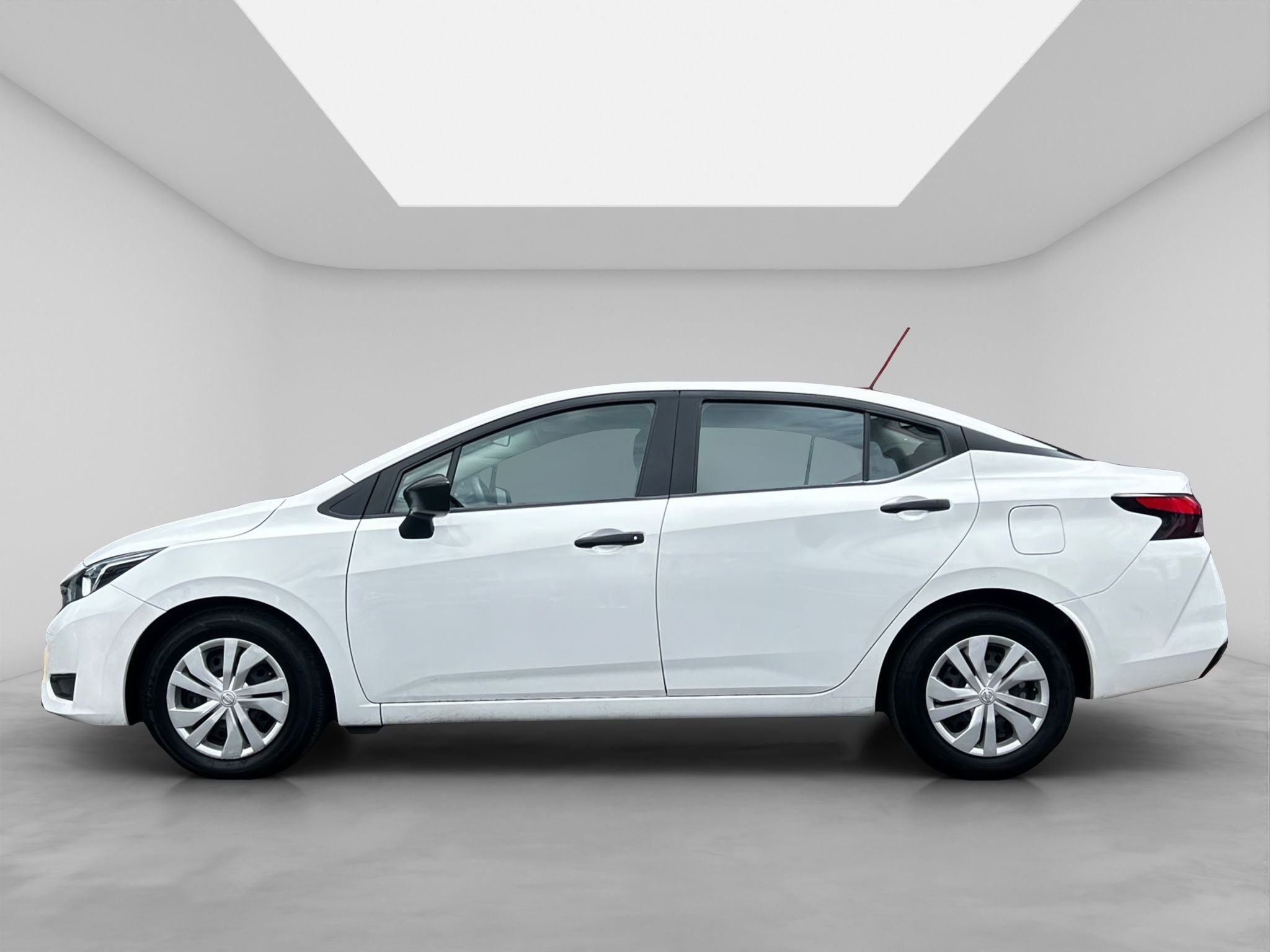 2025 Nissan VERSA 4P SENSE L41.6 AUT