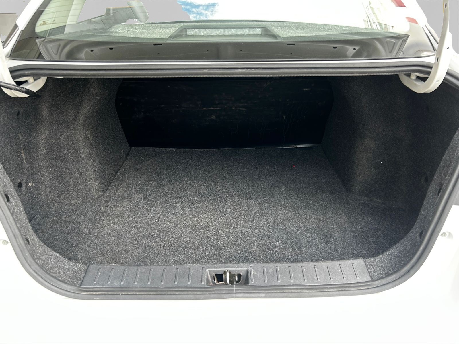 2025 Nissan VERSA 4P SENSE L41.6 AUT
