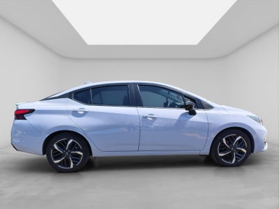 2024 Nissan VERSA 4P SR L41.6 AUT