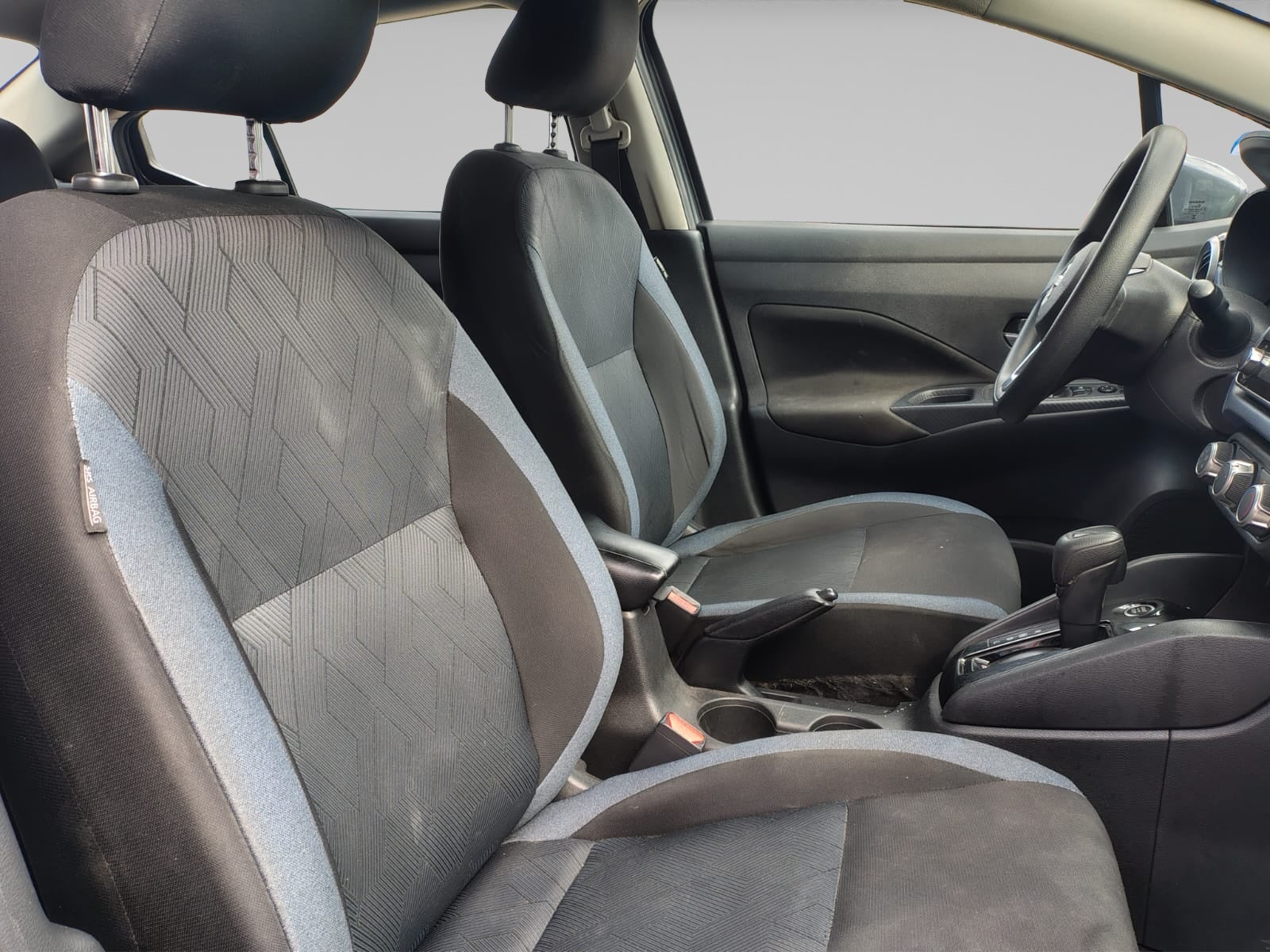 2023 Nissan VERSA 4P ADVANCE L41.6 AUT