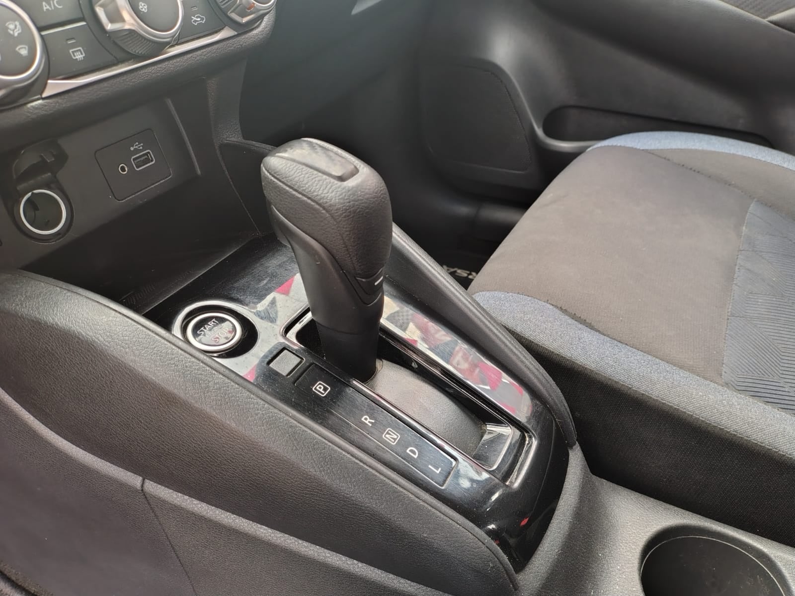 2023 Nissan VERSA 4P ADVANCE L41.6 AUT