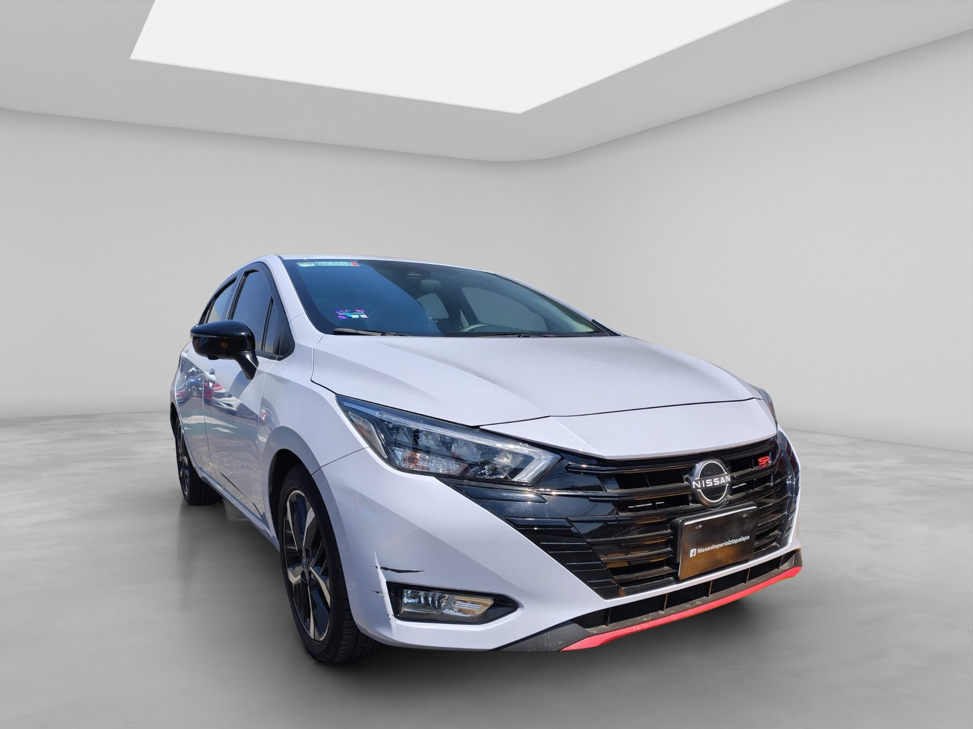 2025 Nissan VERSA 4P SR L41.6 AUT