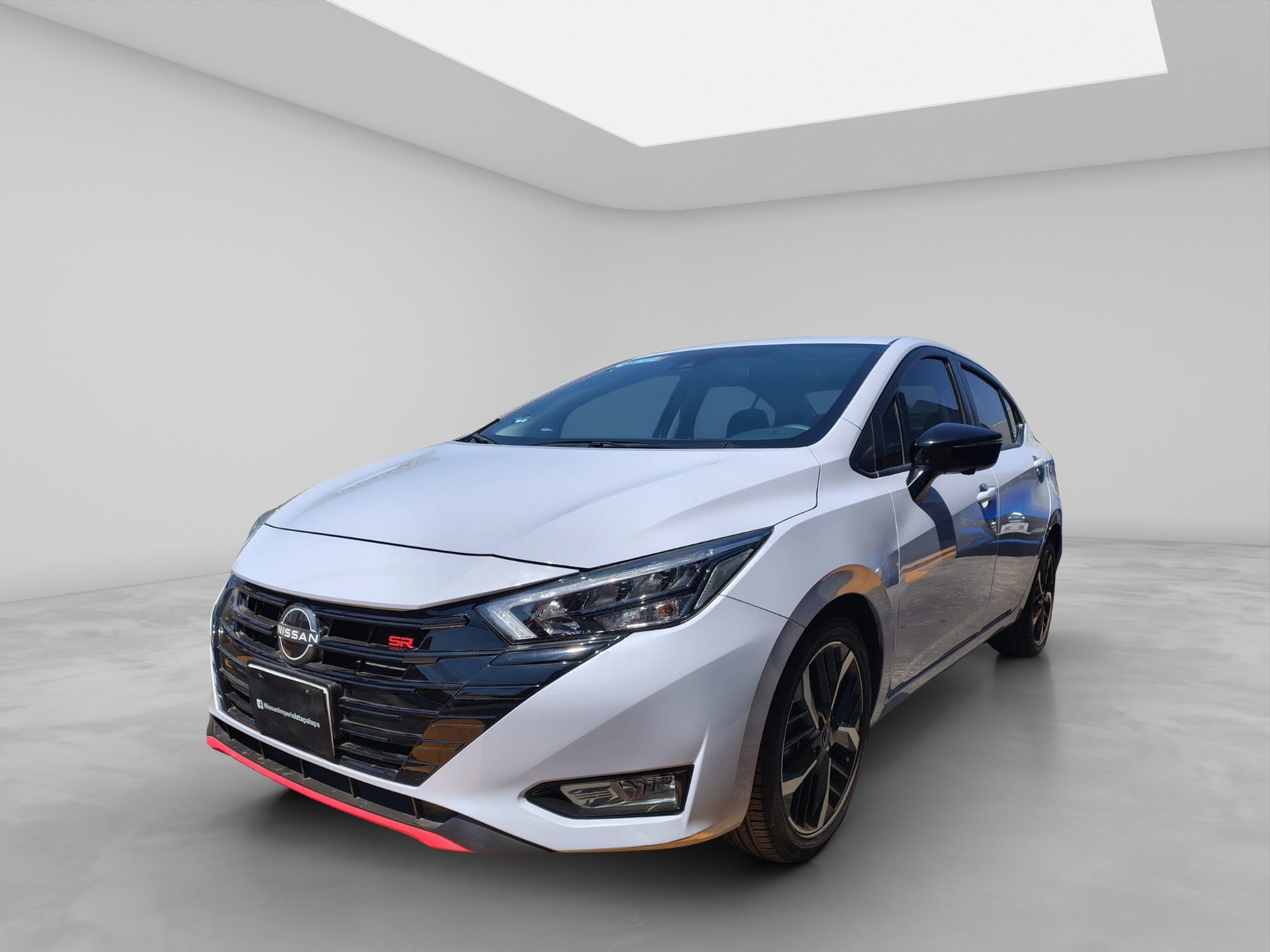 2025 Nissan VERSA 4P SR L41.6 AUT