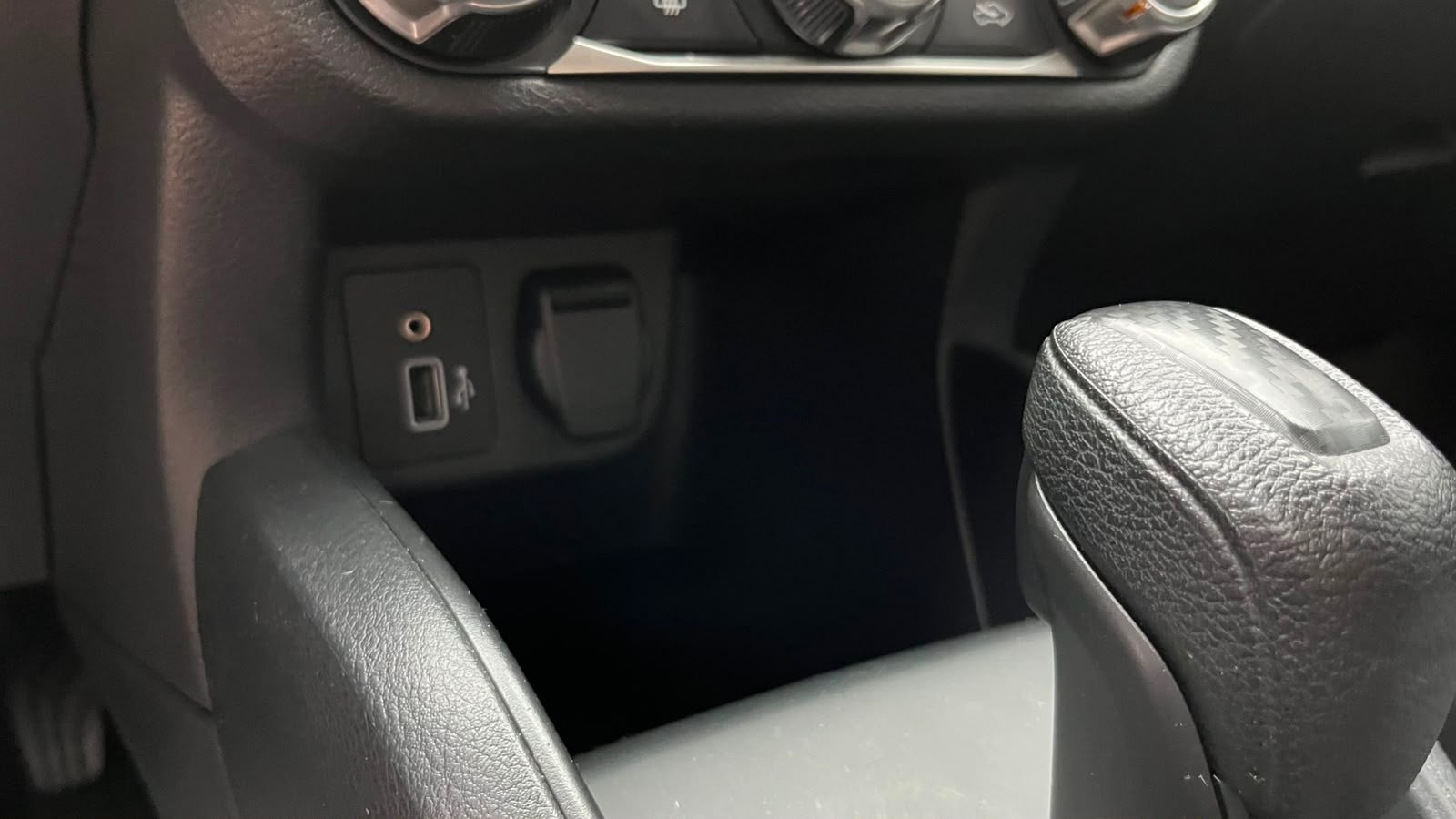 2023 Nissan VERSA 4P SENSE L41.6 AUT