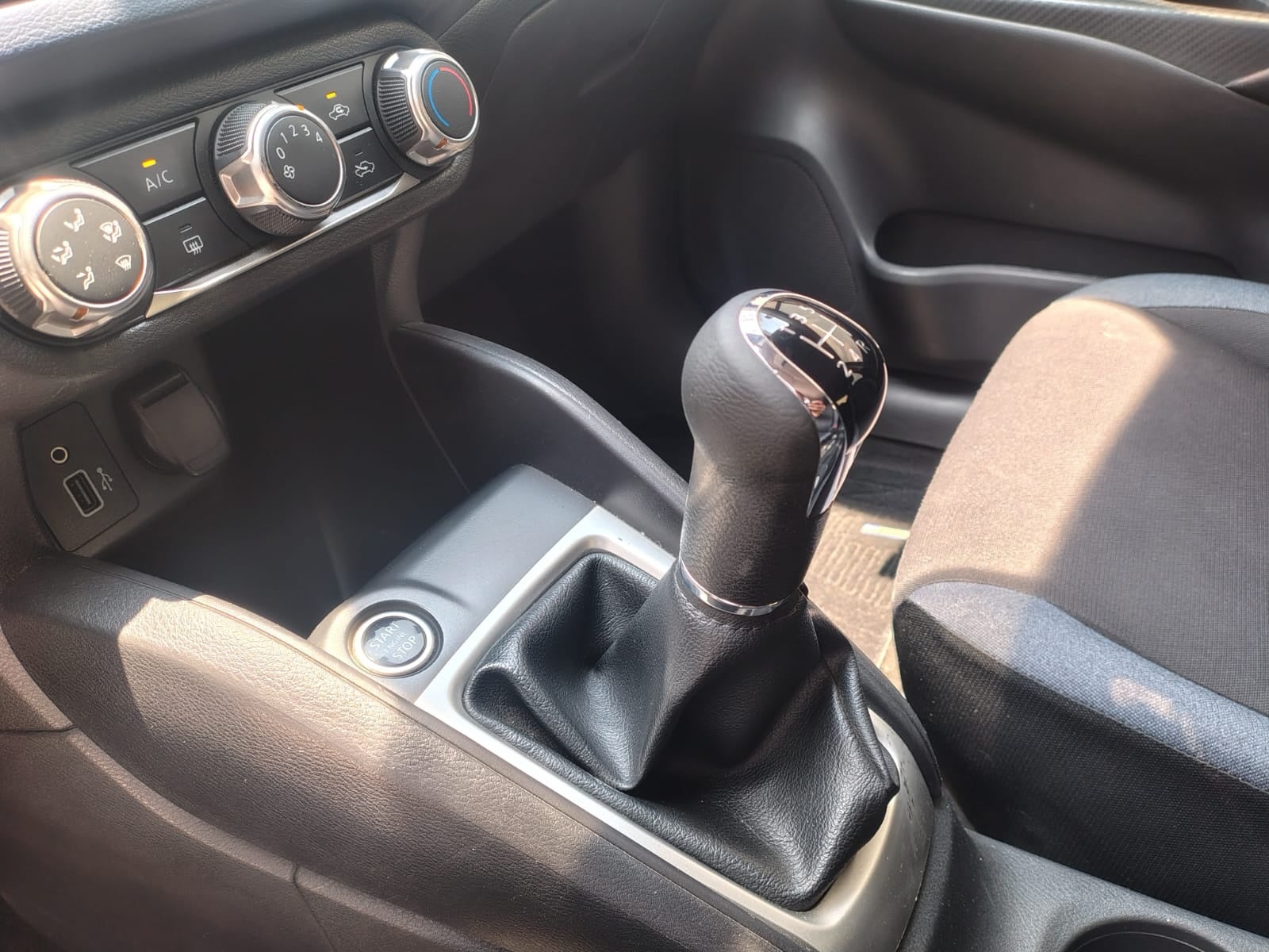 2023 Nissan VERSA 4P ADVANCE L41.6 MAN