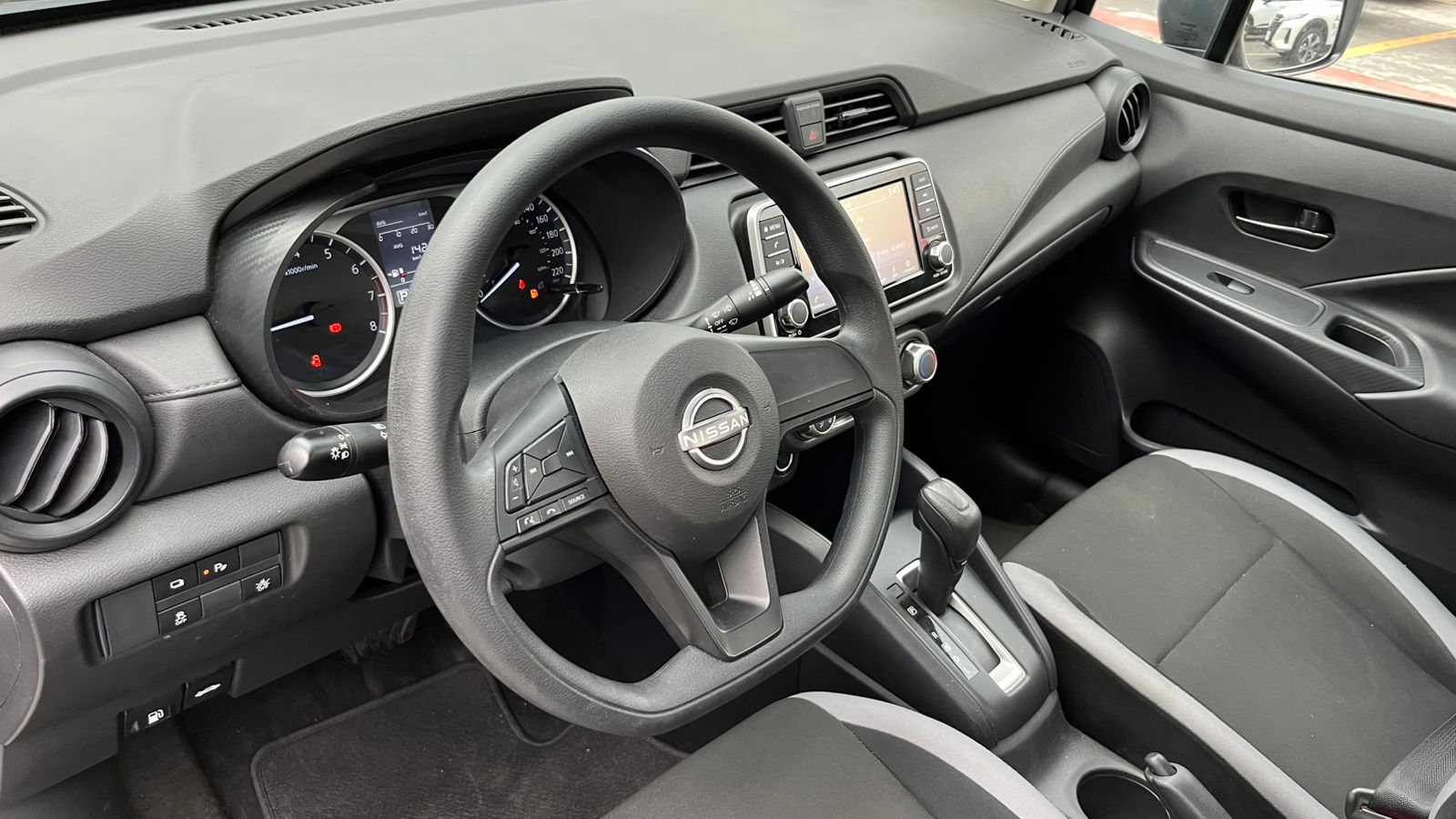 2025 Nissan VERSA 4P SENSE L41.6 AUT