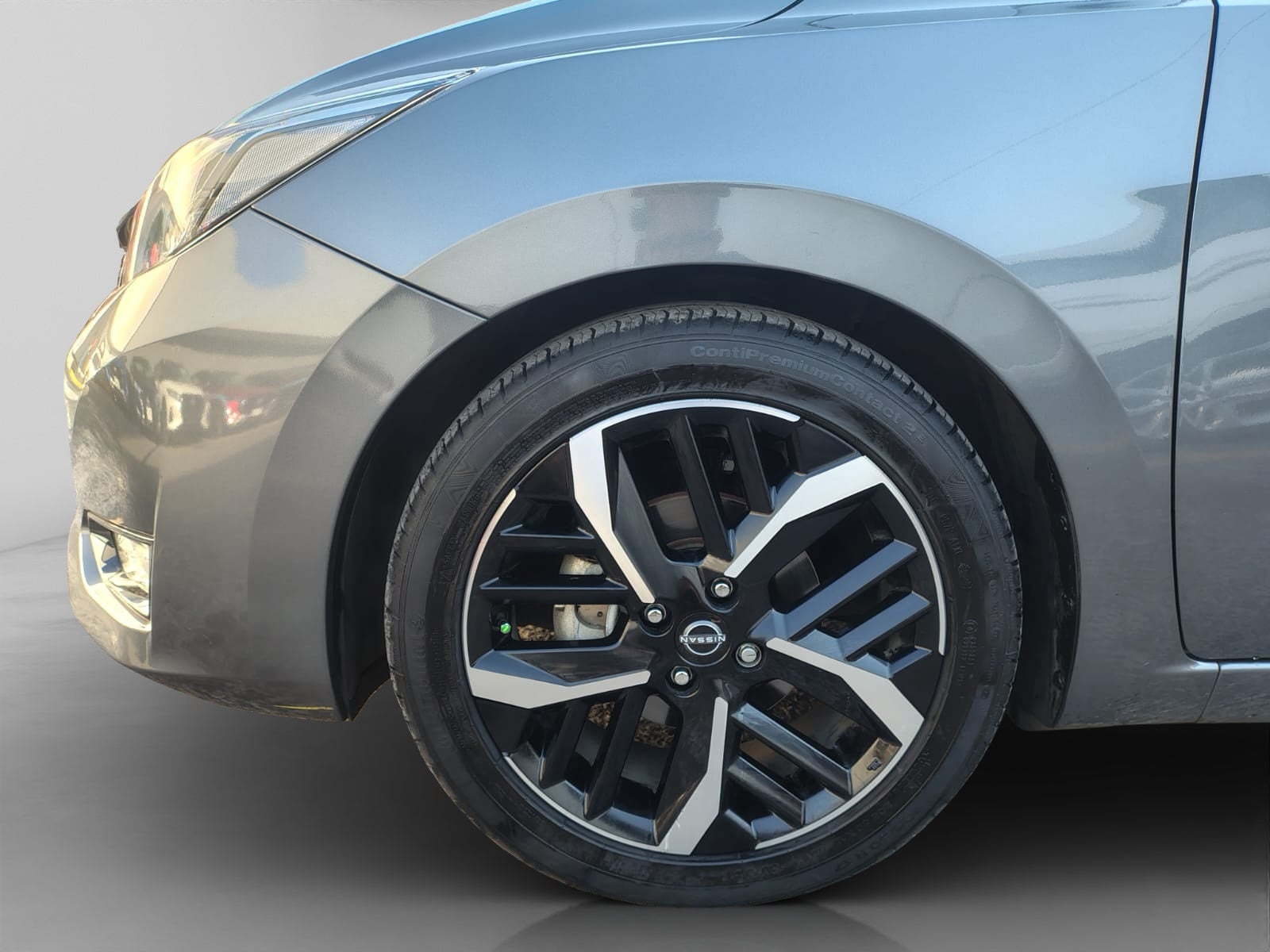 2024 Nissan VERSA 4P SR L41.6 AUT