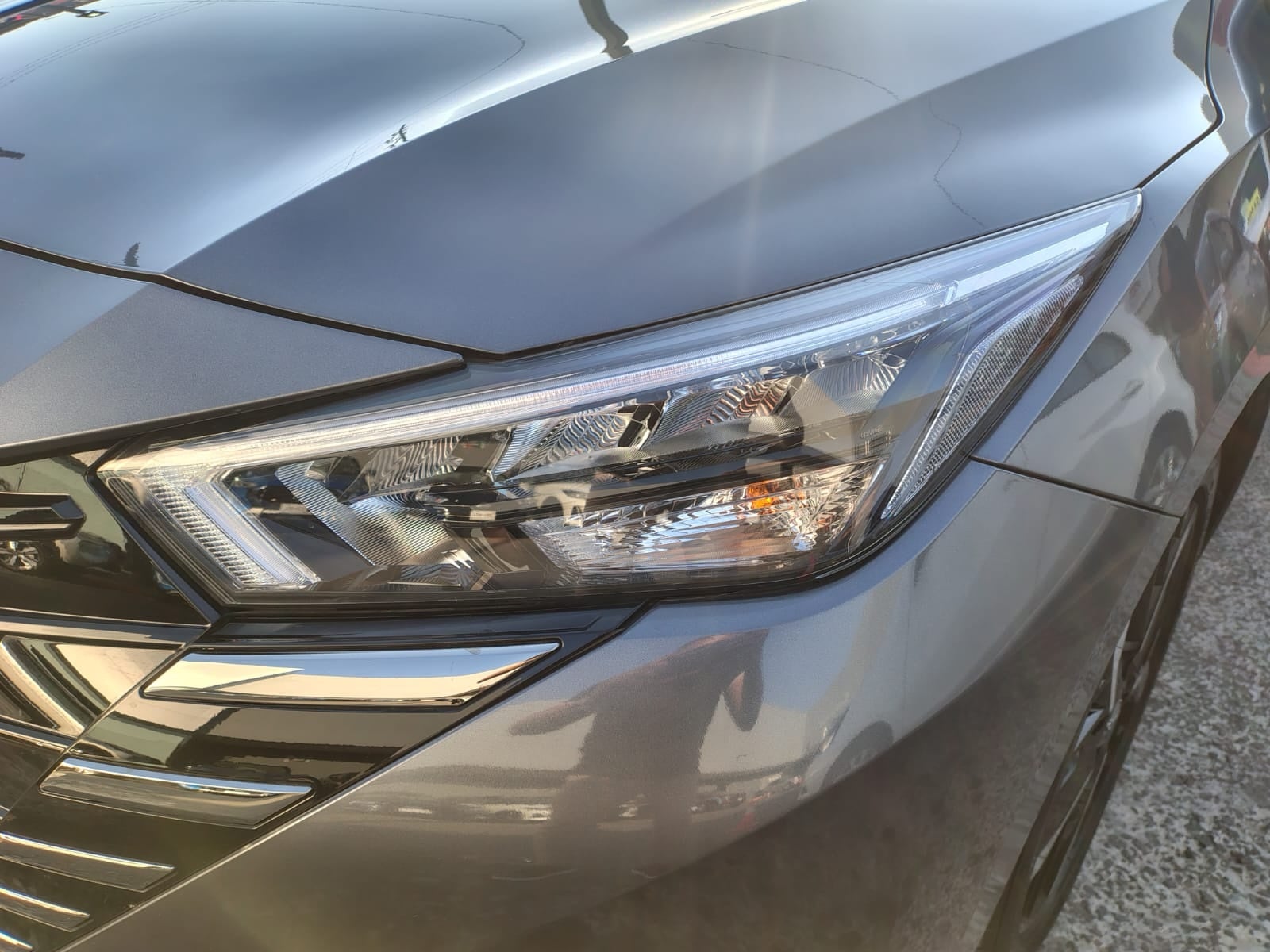 2024 Nissan VERSA 4P SR L41.6 AUT