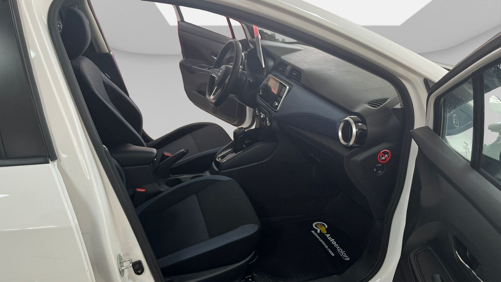 2025 Nissan VERSA 4P ADVANCE L41.6 AUT