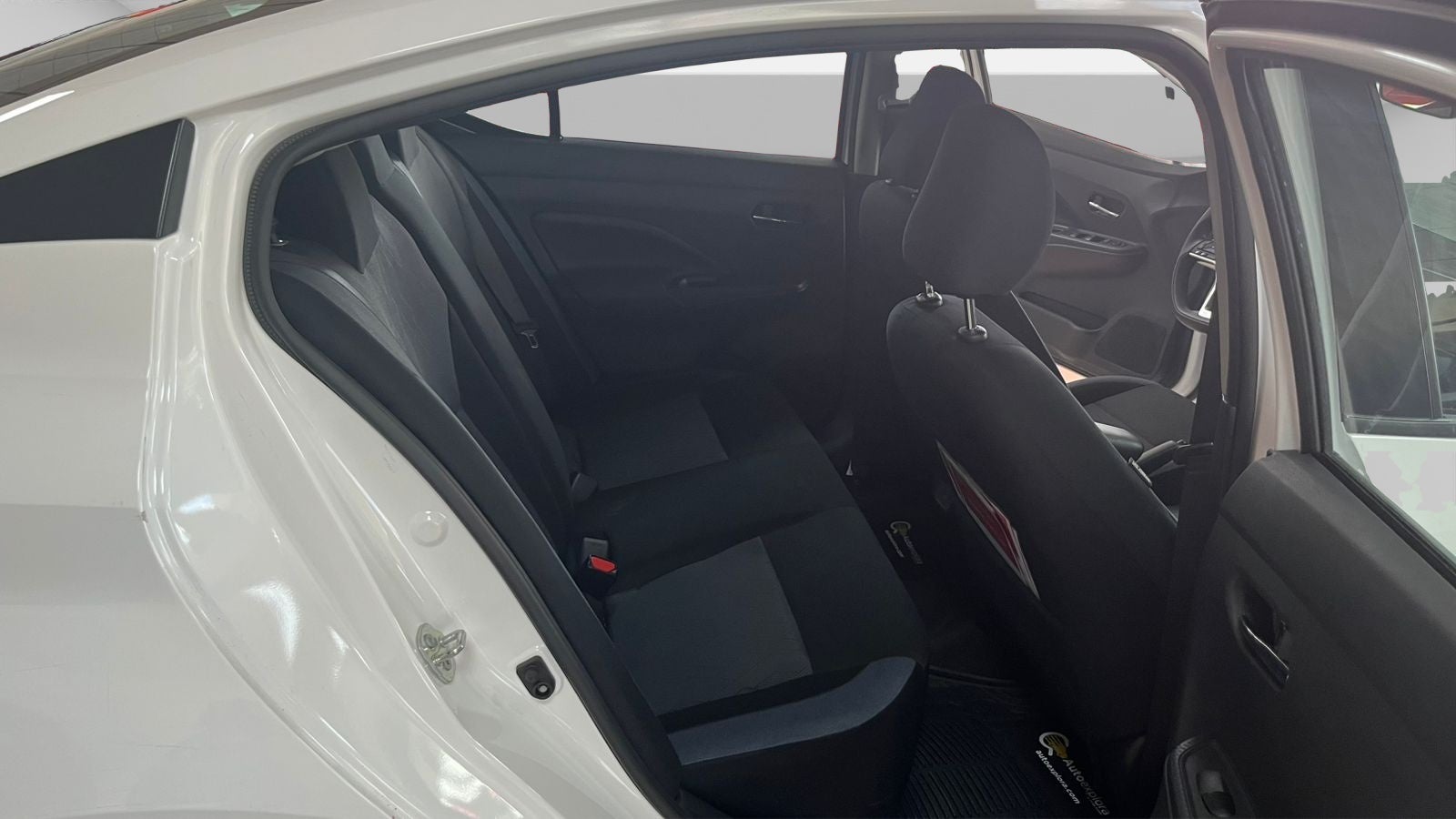 2025 Nissan VERSA 4P ADVANCE L41.6 AUT