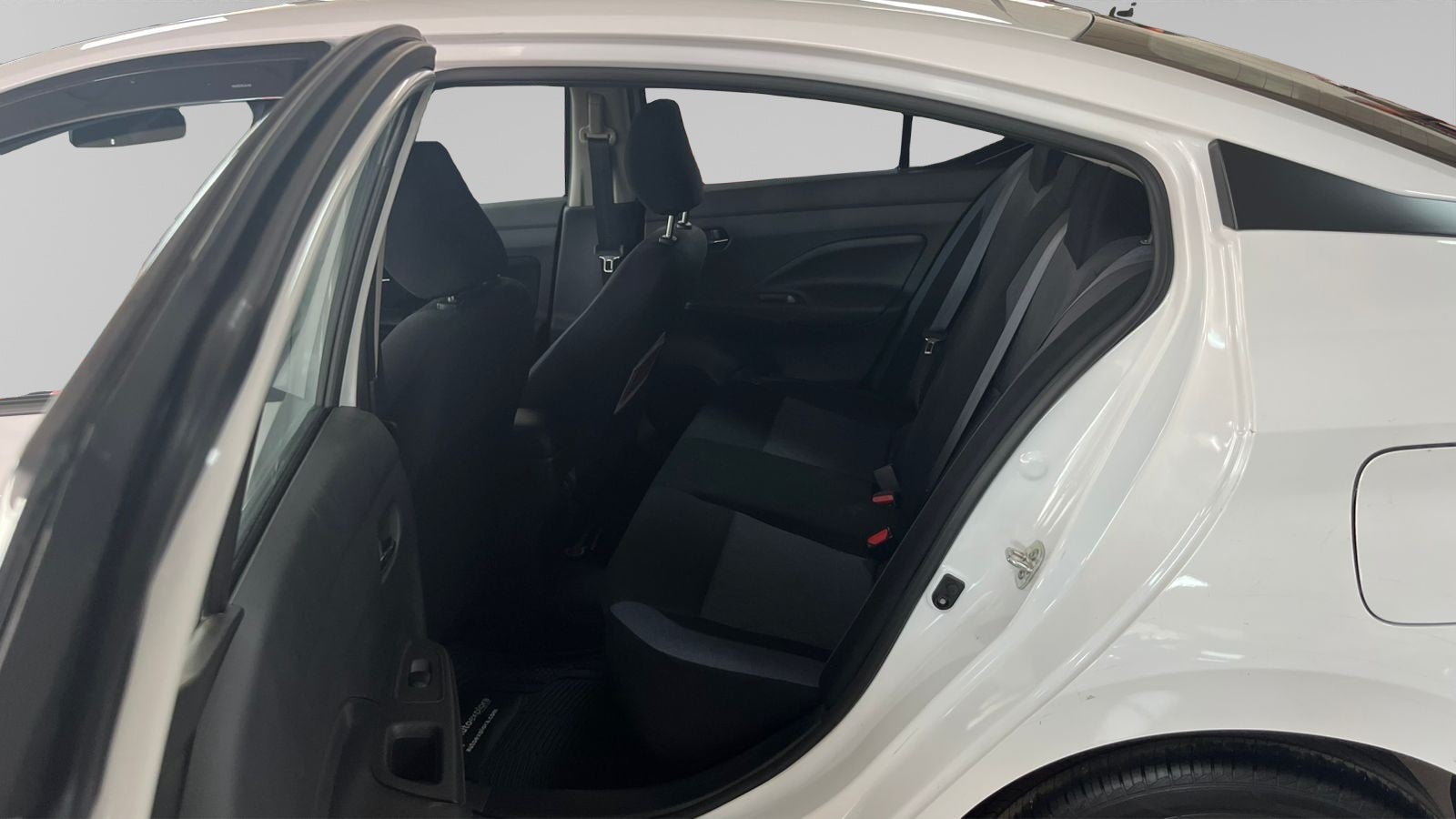 2025 Nissan VERSA 4P ADVANCE L41.6 AUT