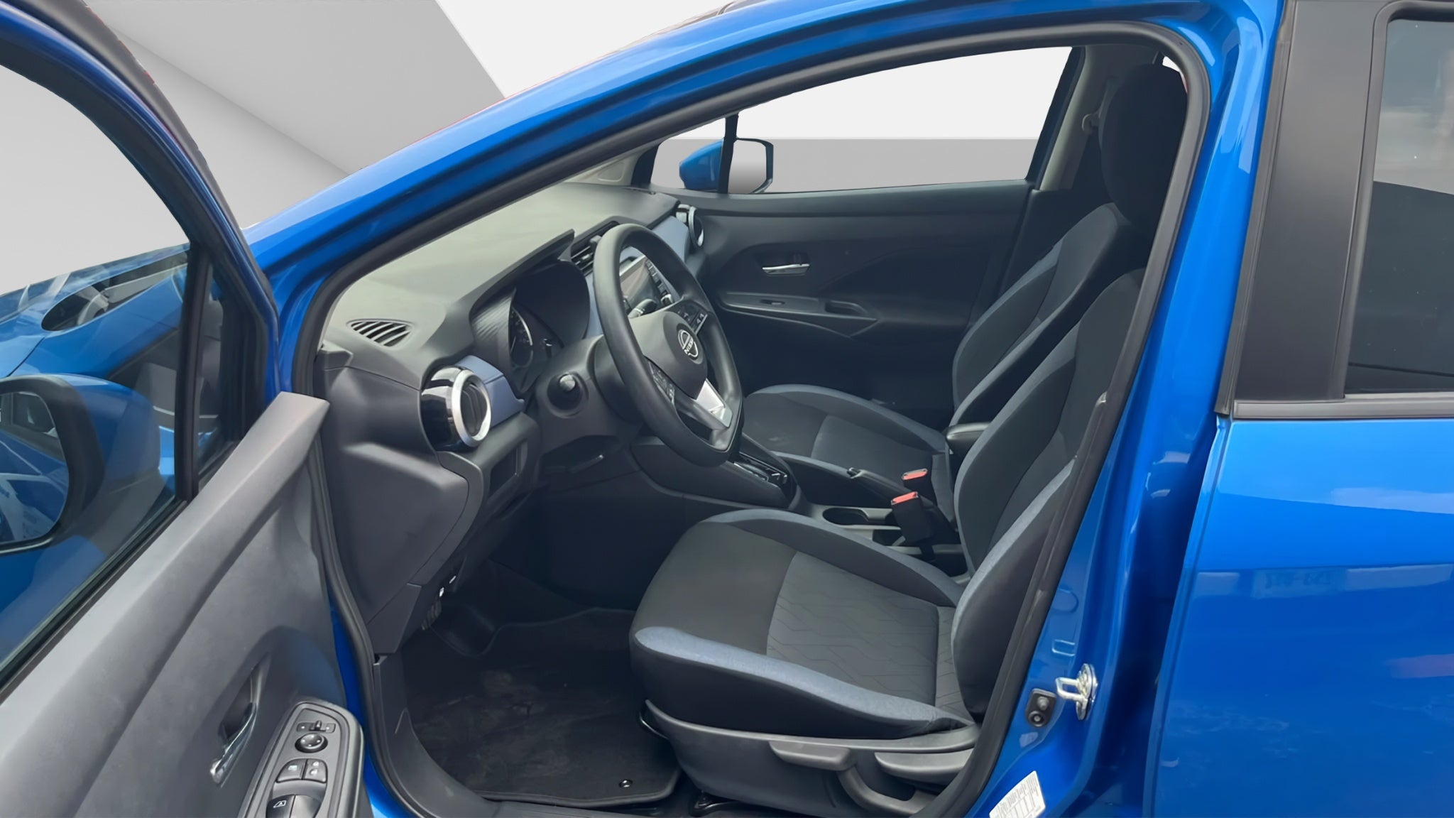 2024 Nissan VERSA 4P ADVANCE L41.6 AUT