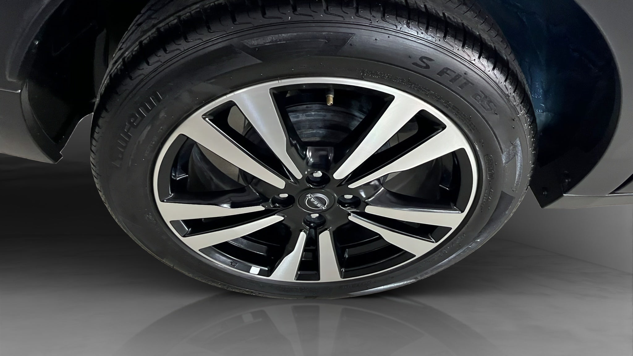 2023 Nissan KICKS 5 PTS ADVANCE 16L TA AAC VE RA-16