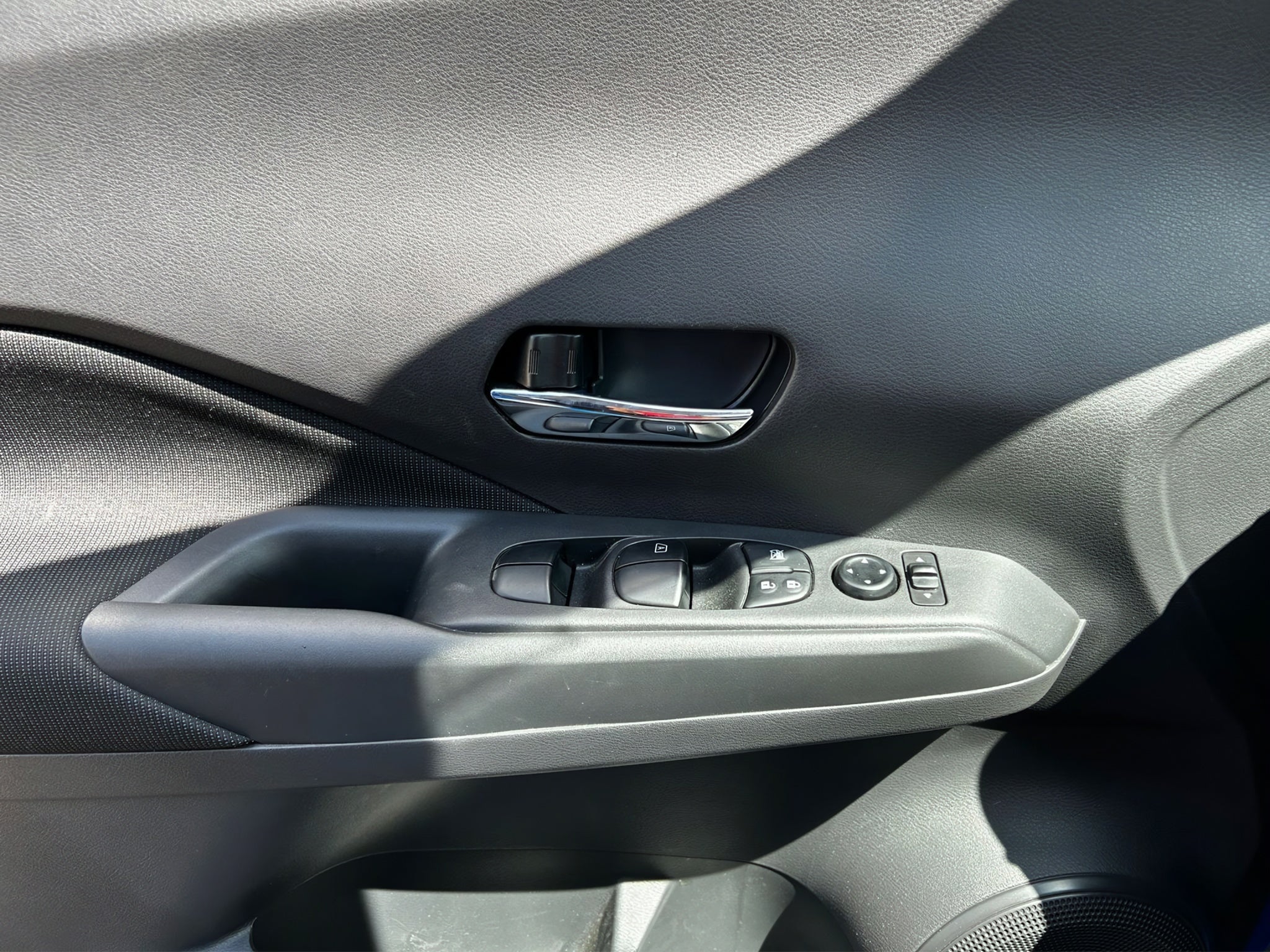 2023 Nissan KICKS 5 PTS ADVANCE 16L TA AAC VE RA-16