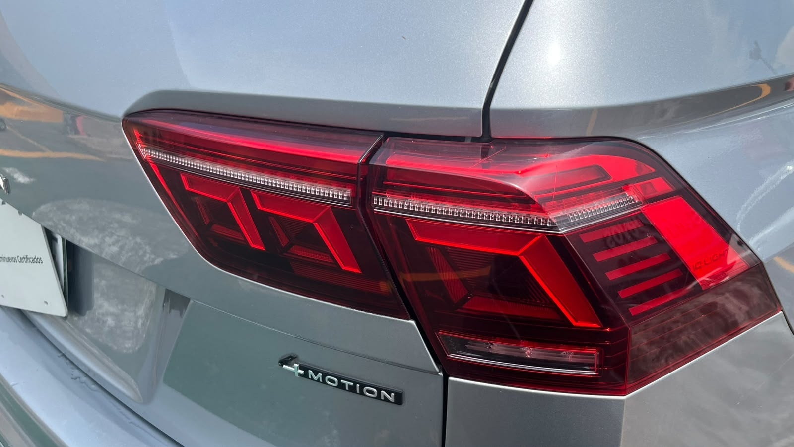 2022 Volkswagen TIGUAN 5 PTS R-LINE 20T DSG PIEL QCP F LED RA-19