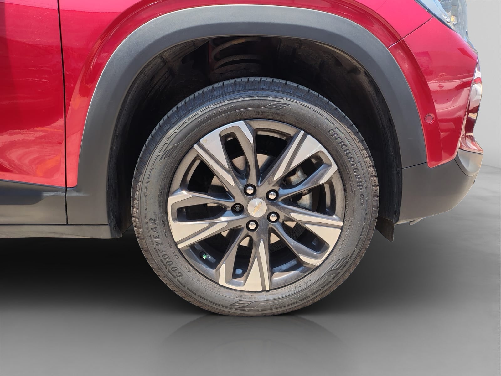 2023 Chevrolet TRACKER D 5 PTS PREMIER 12T TA F LED PIEL TP RA-17 BITONO