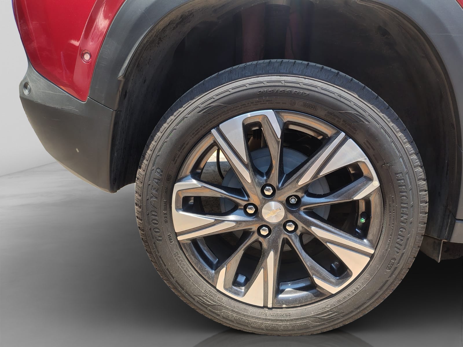 2023 Chevrolet TRACKER D 5 PTS PREMIER 12T TA F LED PIEL TP RA-17 BITONO