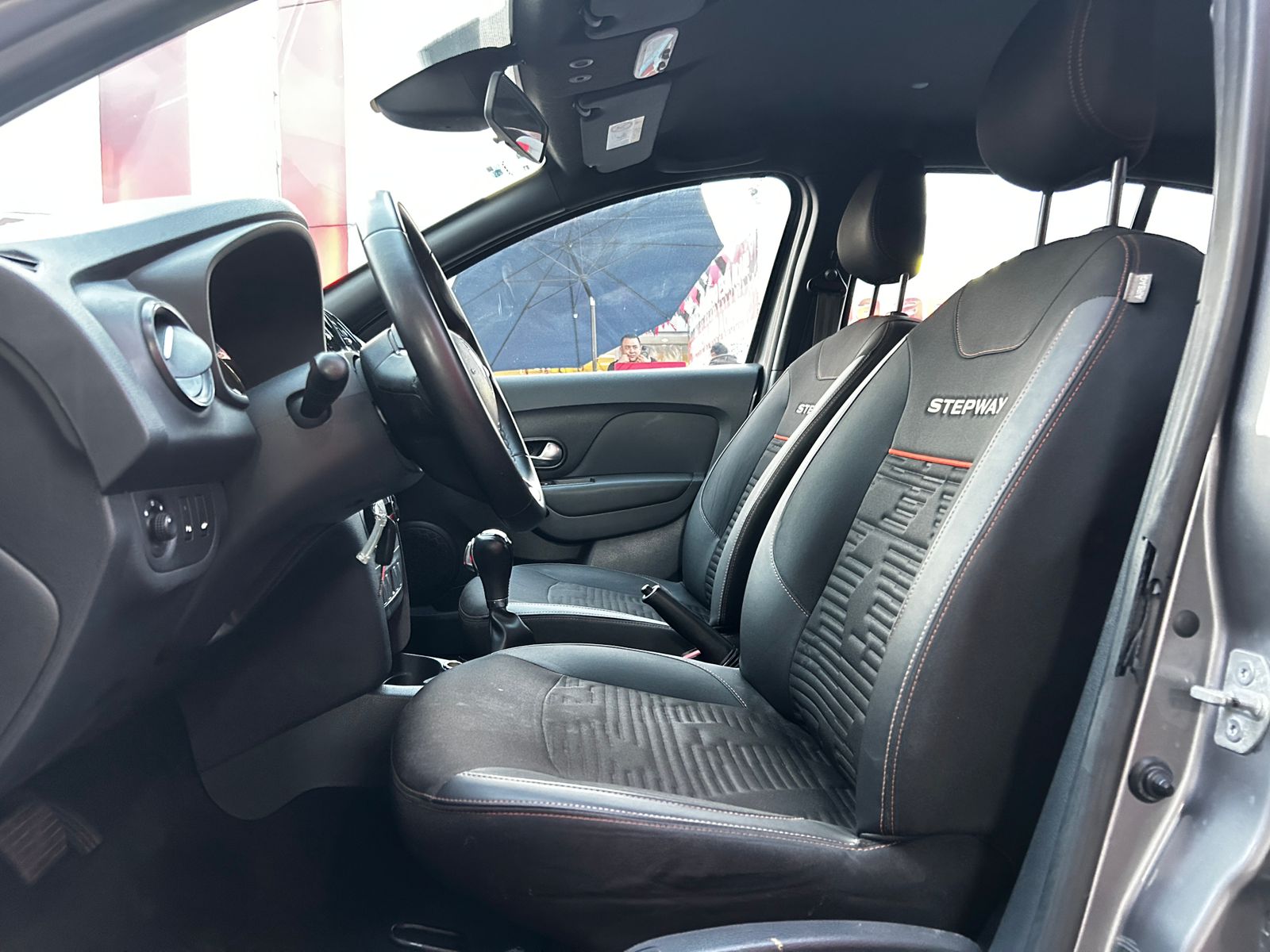 2023 RENAULT STEPWAY 5 PTS HB STEPWAY INTENS 16L TA AAC AUT VE GPS RA-16