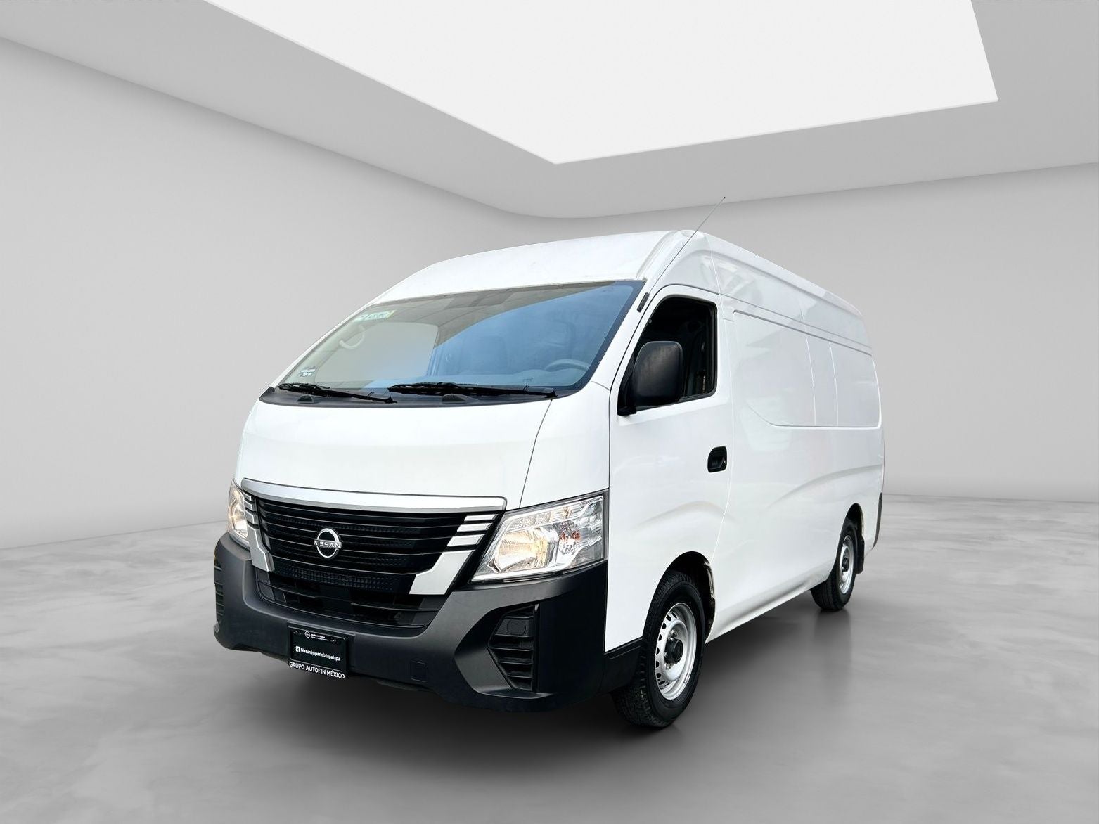 2024 Nissan URVAN 4P AMPLIA L42.5 MAN