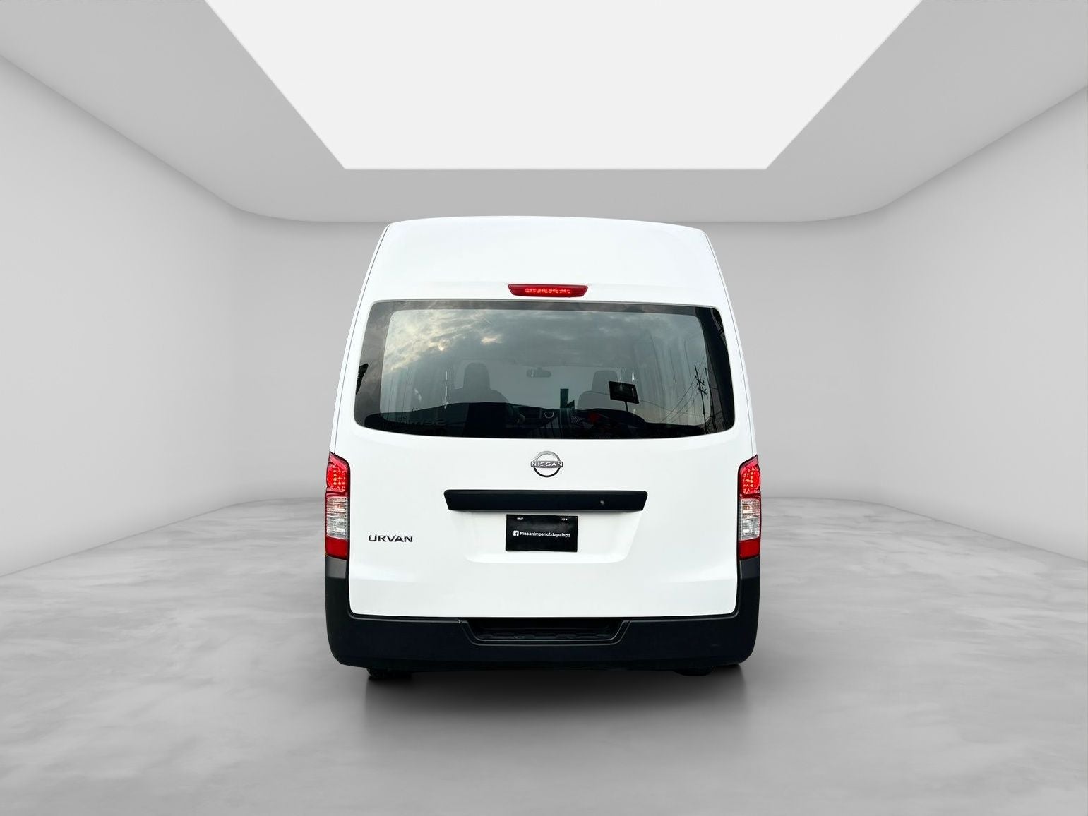 2024 Nissan URVAN 4P AMPLIA L42.5 MAN