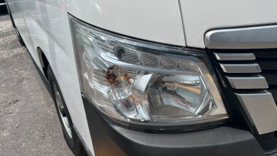 2023 Nissan URVAN 4 PTS AMPLIA VENTANAS TM5
