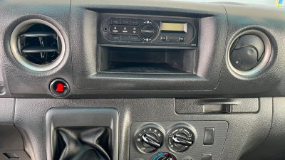 2023 Nissan URVAN 4 PTS AMPLIA VENTANAS TM5