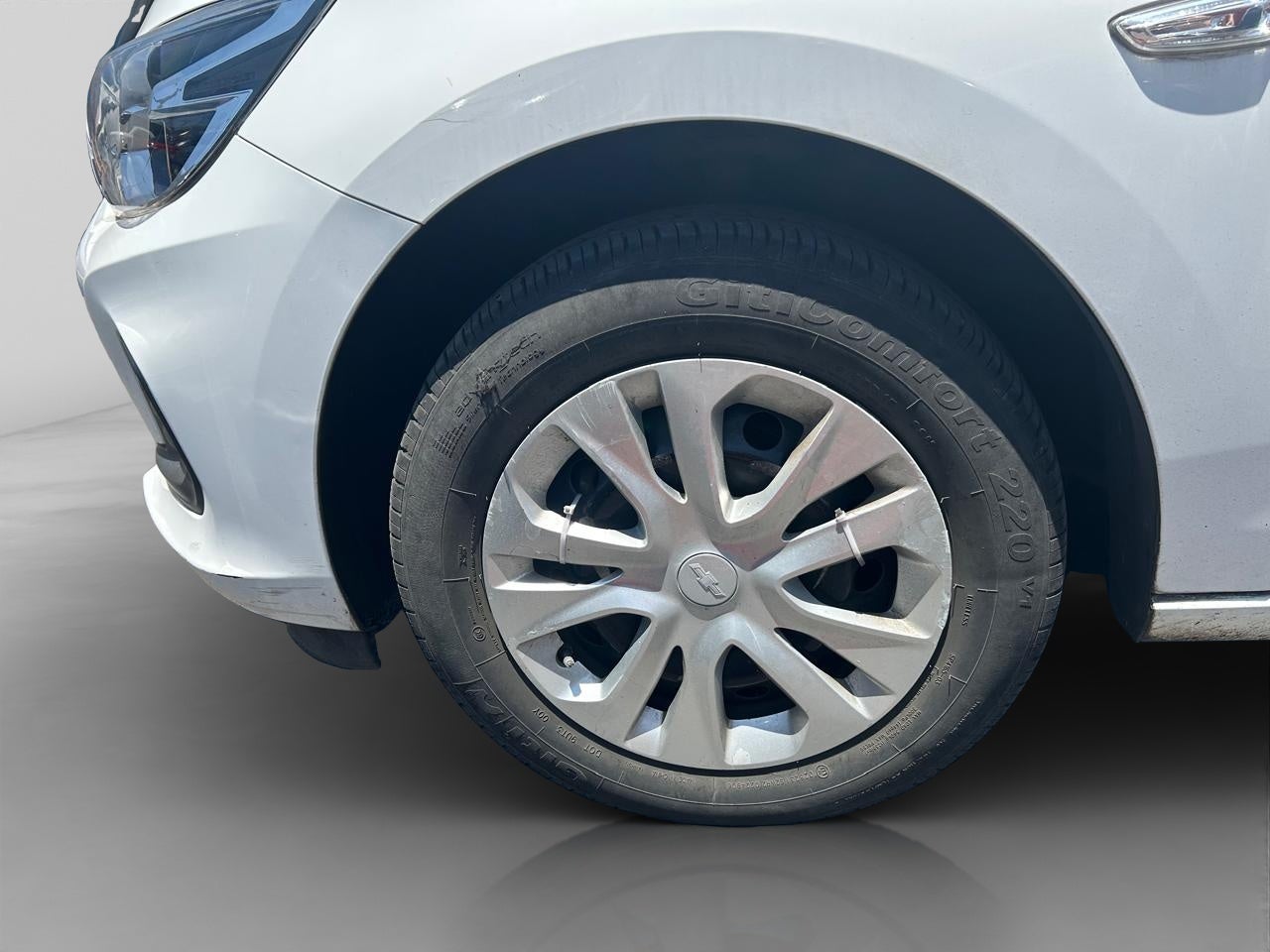 2023 Chevrolet ONIX A 4 PTS LS 13L TM5 AAC BA R-15