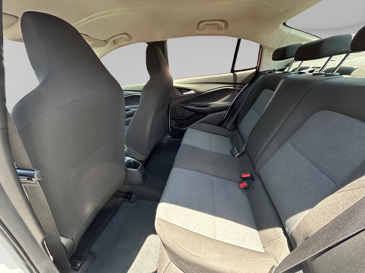 2023 Chevrolet ONIX A 4 PTS LS 13L TM5 AAC BA R-15