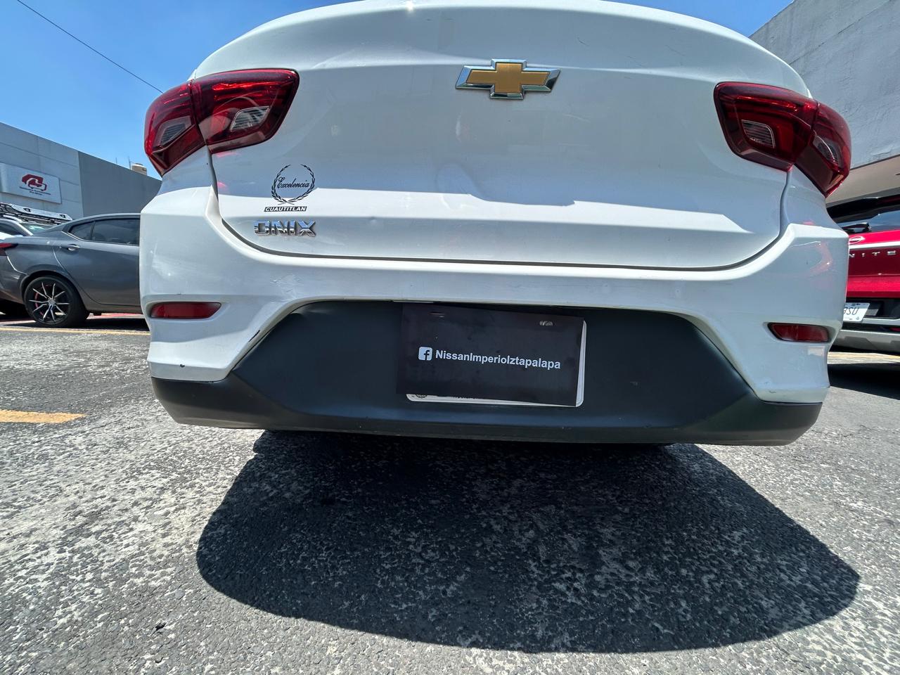2023 Chevrolet ONIX A 4 PTS LS 13L TM5 AAC BA R-15