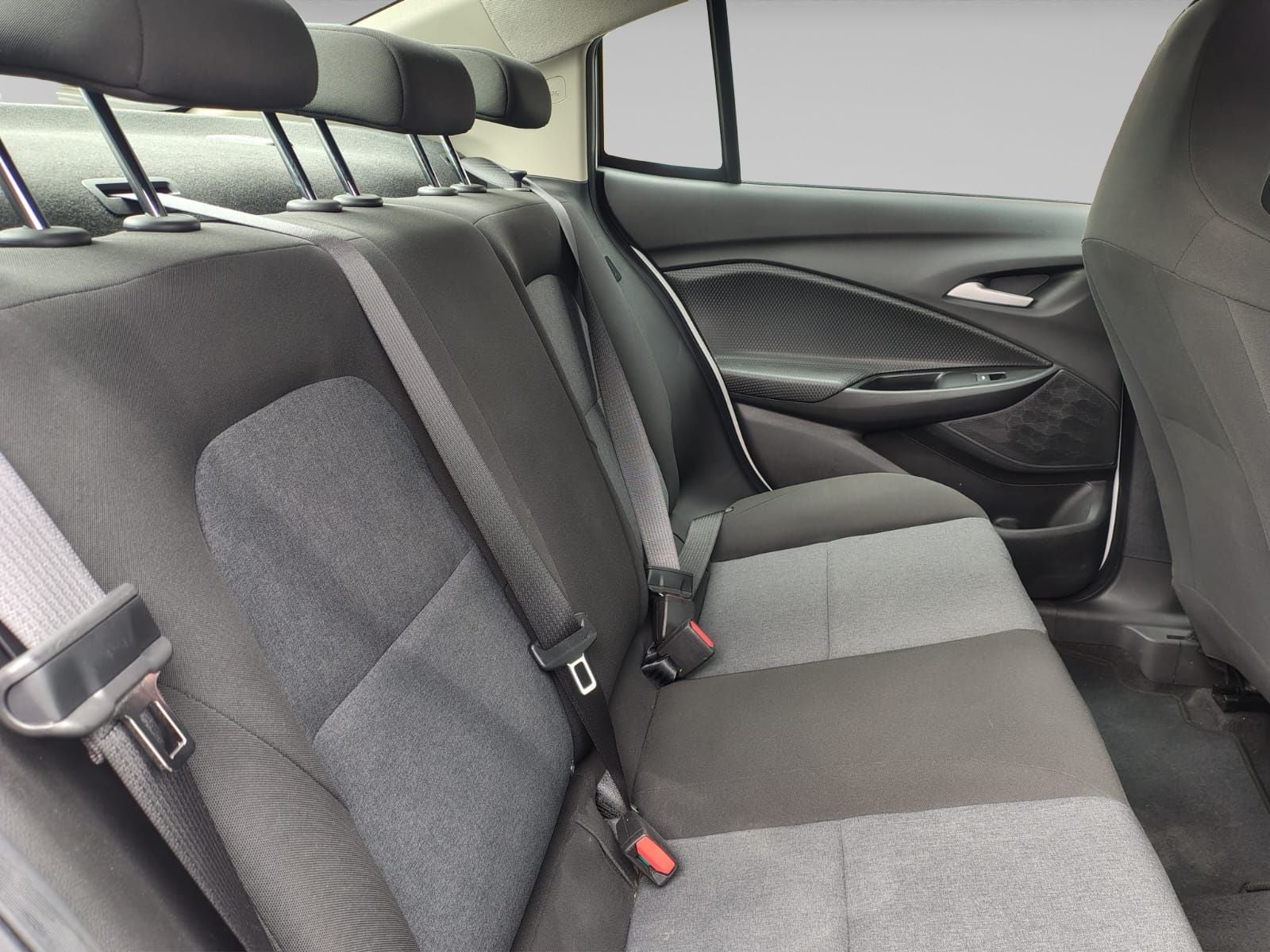 2025 Chevrolet ONIX 4P LS L31.0T AUT