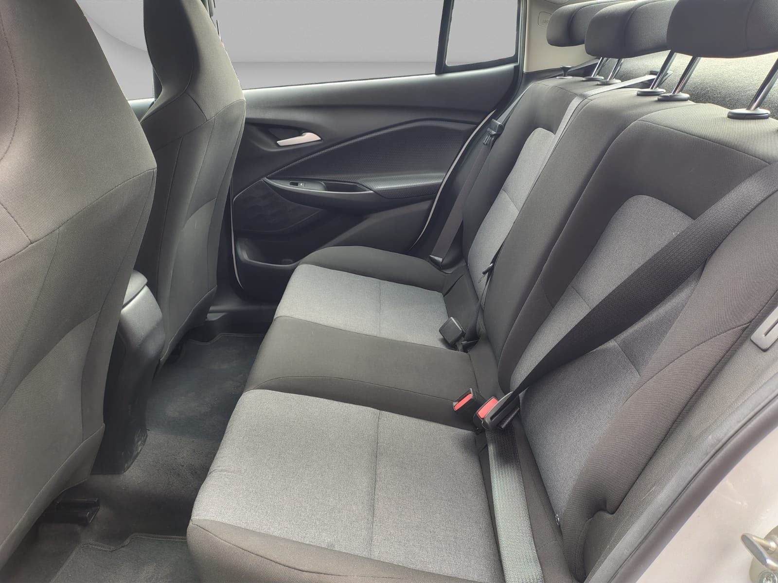 2025 Chevrolet ONIX 4P LS L31.0T AUT