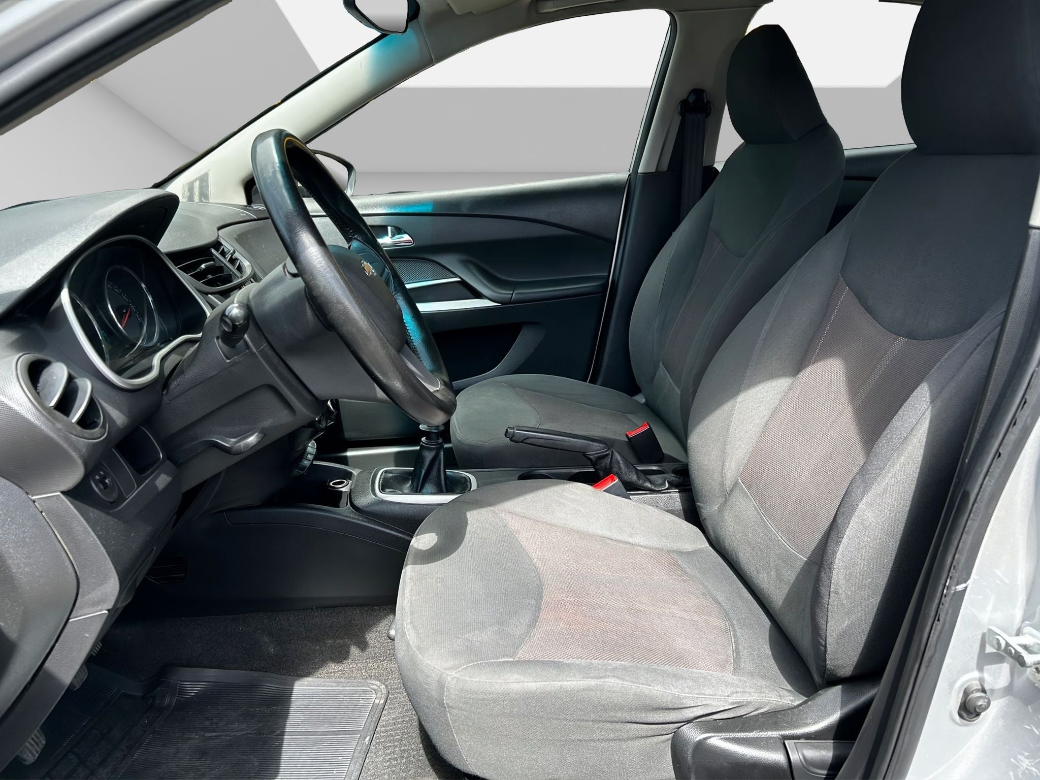 2019 Chevrolet AVEO 4 PTS LS TM5 AAC R-14