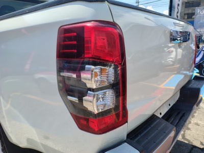 2023 Mitsubishi L200 4 PTS GLX CABINA DOBLE 24TD TM5 4X4