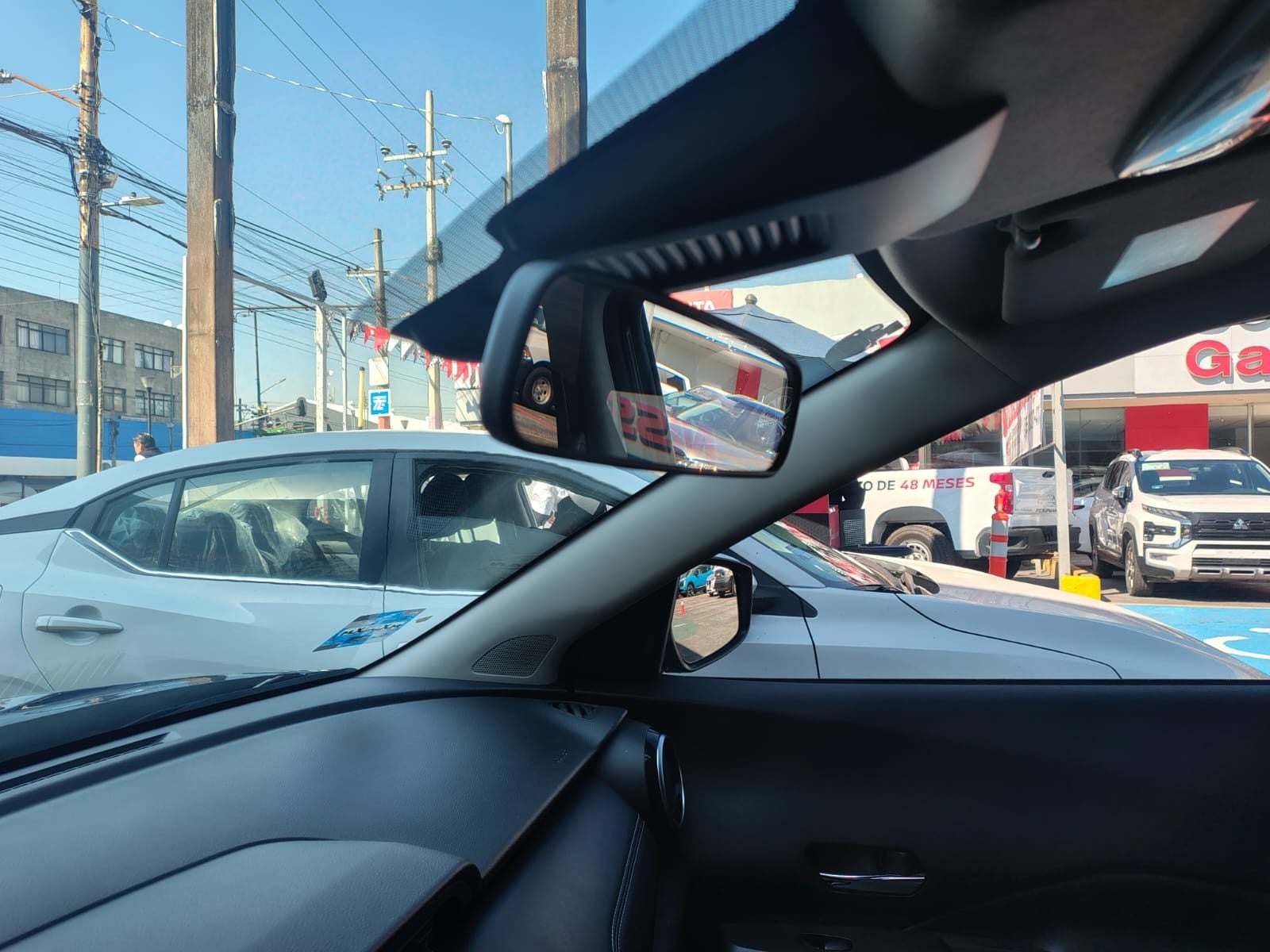 2023 Nissan KICKS 5 PTS E-POWER PLATINUM ELECTA PIEL ADAS RA-17