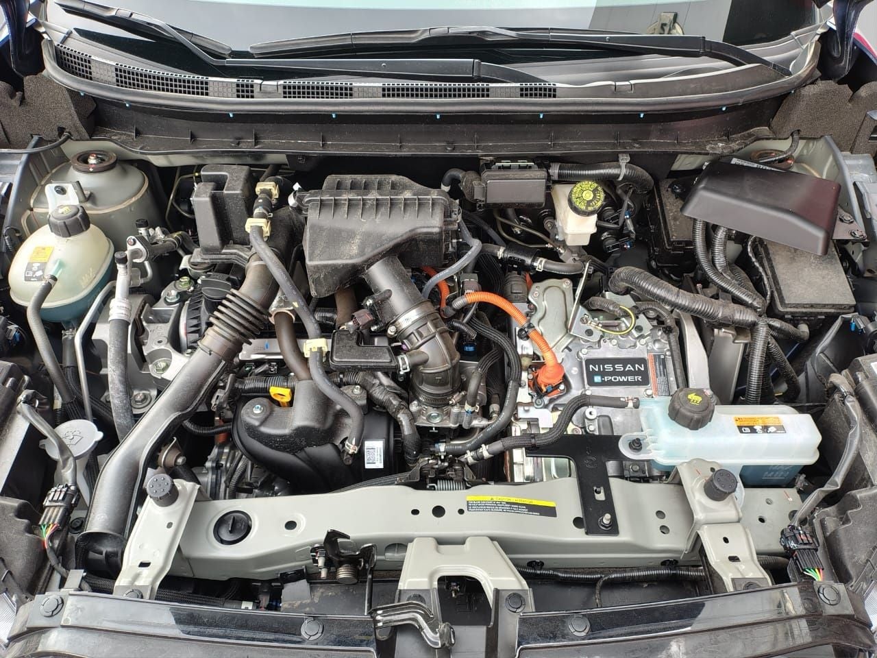2025 Nissan KICKS 5P PLATINUM E-POWER HEV L31.2 AUT