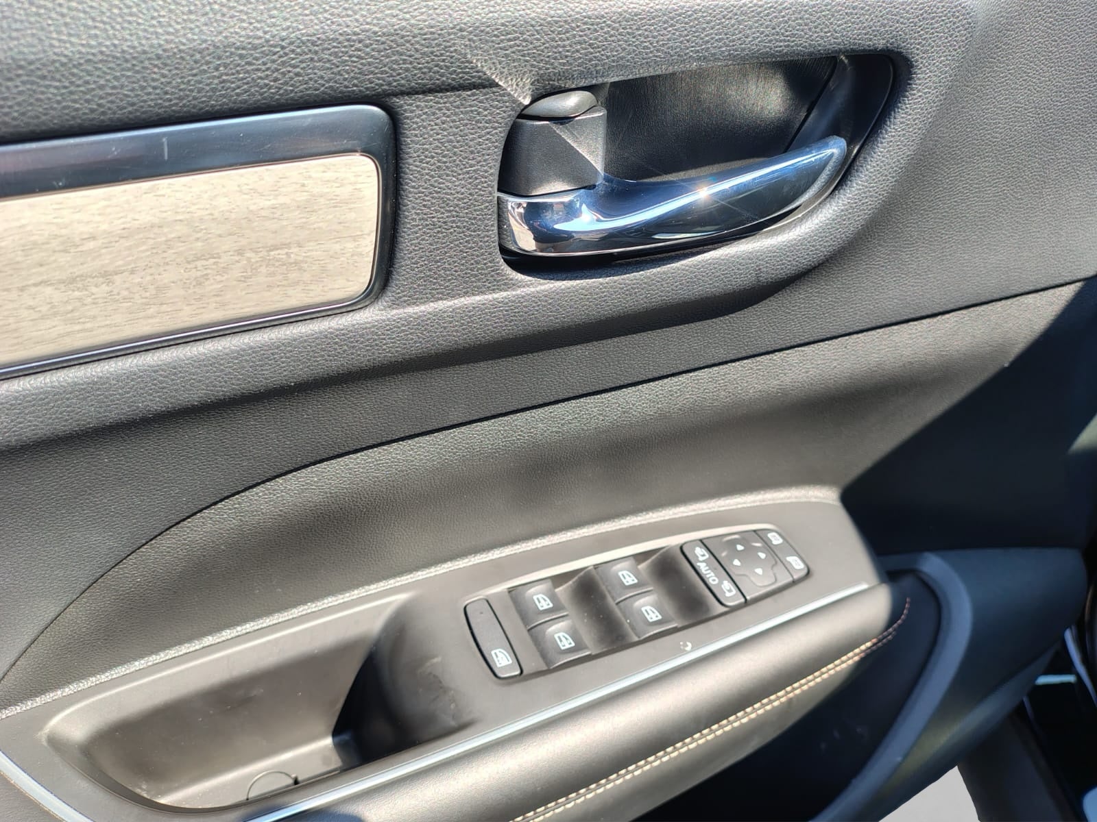 2024 RENAULT KOLEOS 5P ICONIC L42.5 AUT