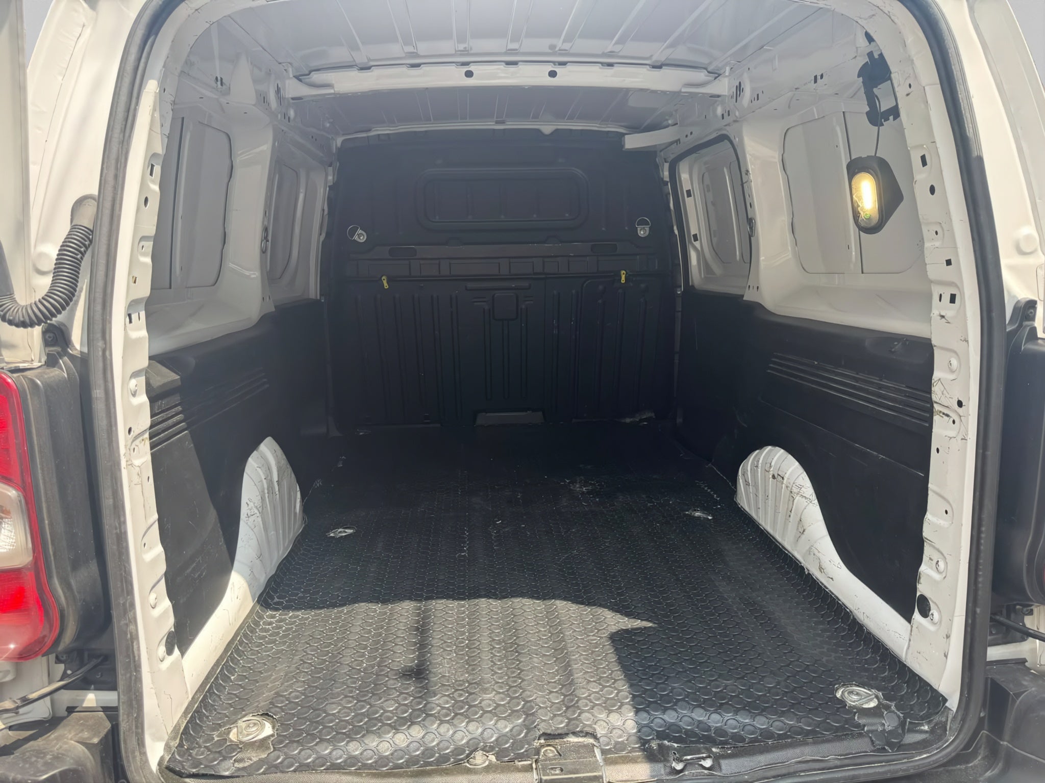 2024 PEUGEOT PARTNER MAXI 4P L41.6T DIESEL MAN