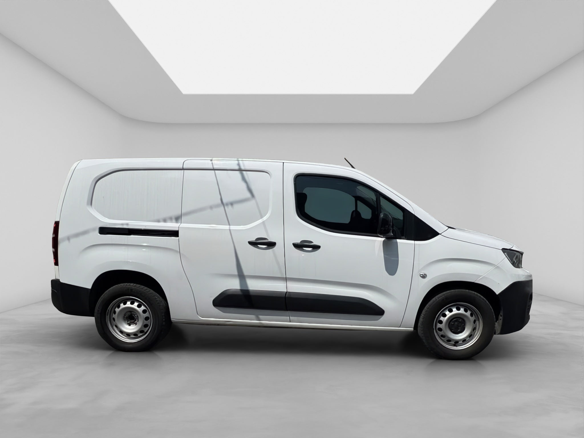 2024 PEUGEOT PARTNER MAXI 4P L41.6T DIESEL MAN