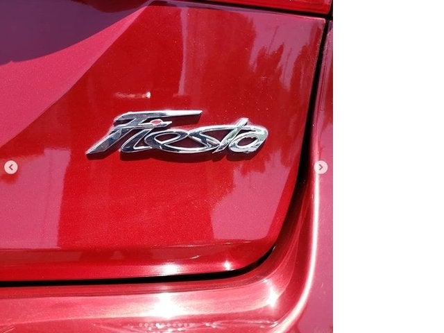 2015 Ford Fiesta 1.6 SE MT