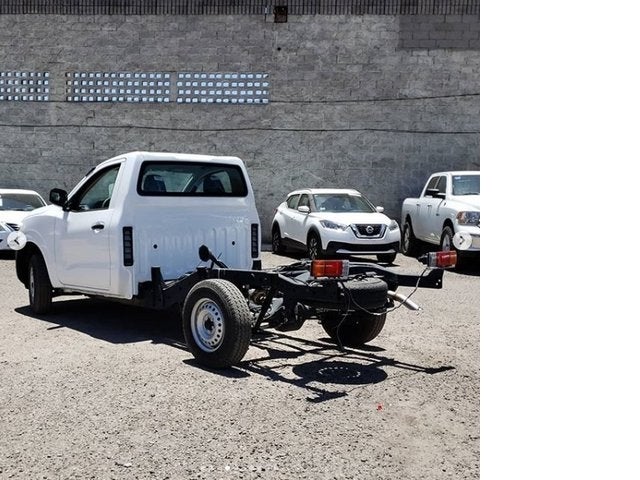 2018 Nissan NP300 2.5L TDi Chasis 4x2 Ac