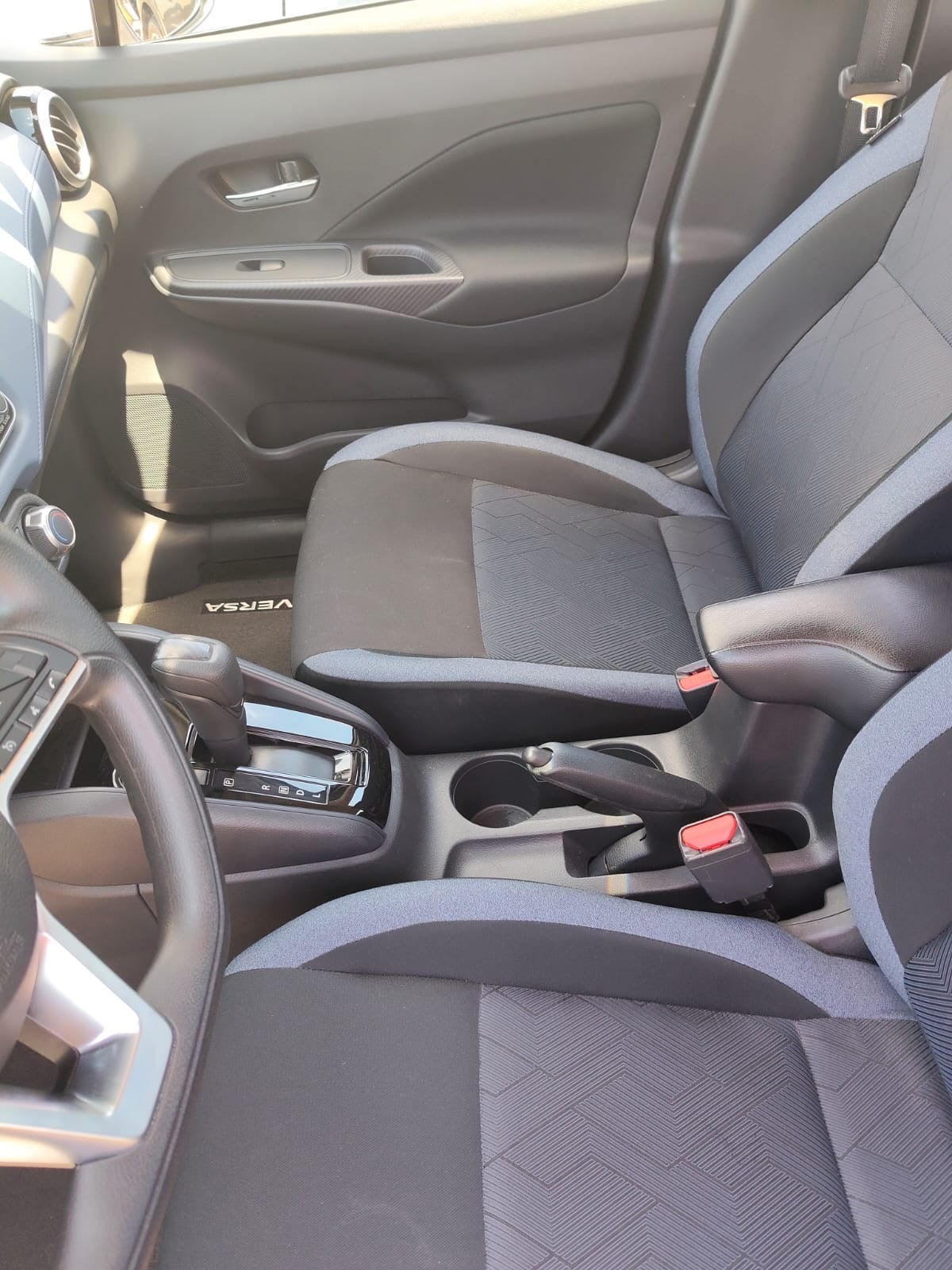 2024 Nissan VERSA 4P ADVANCE L41.6 AUT